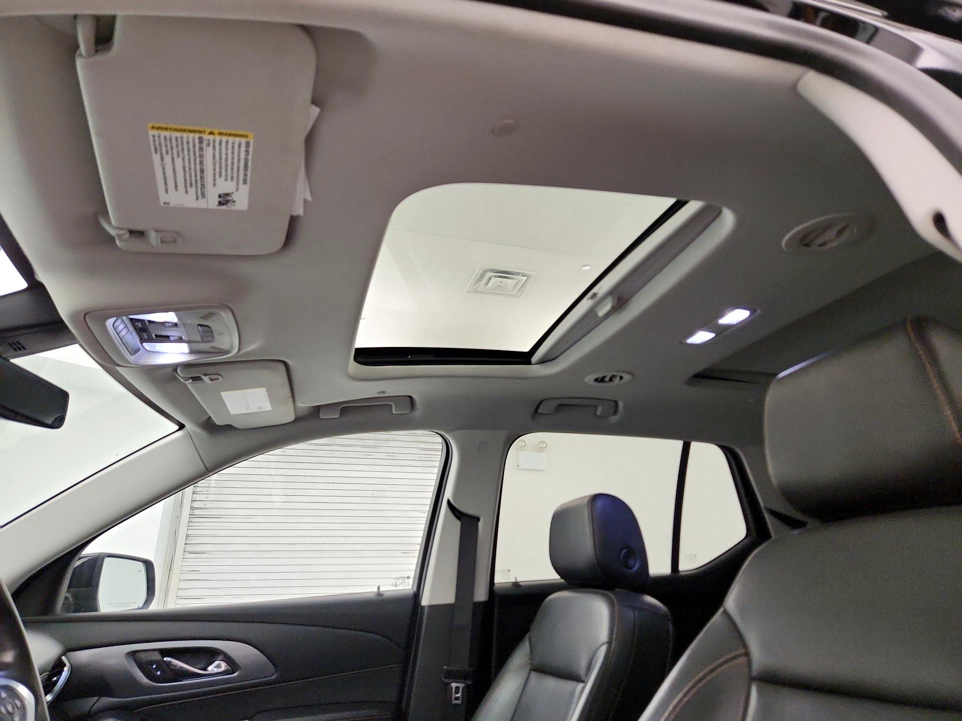 Thumbnail: 2021 Chevrolet Traverse - 19