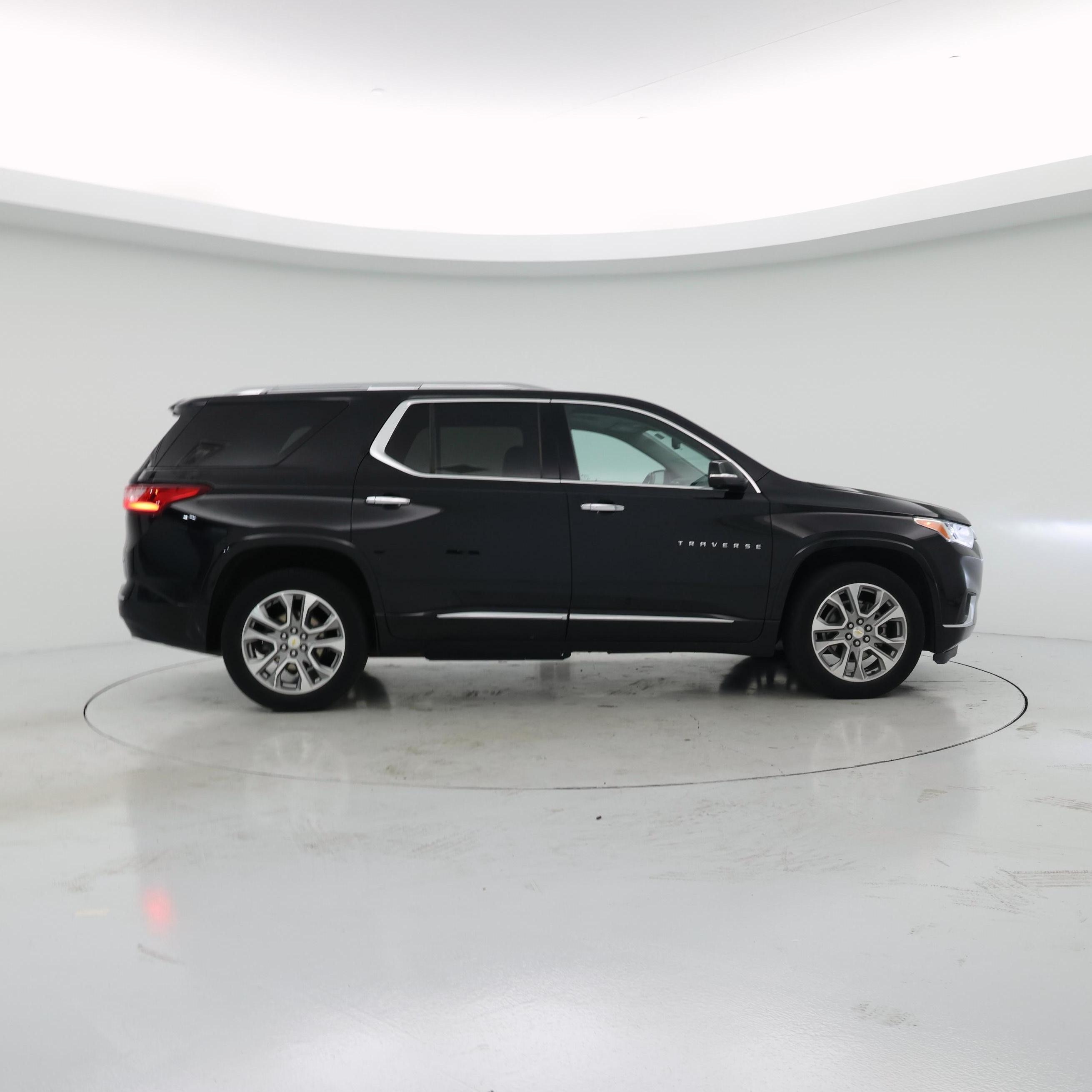 Thumbnail: 2021 Chevrolet Traverse - 7