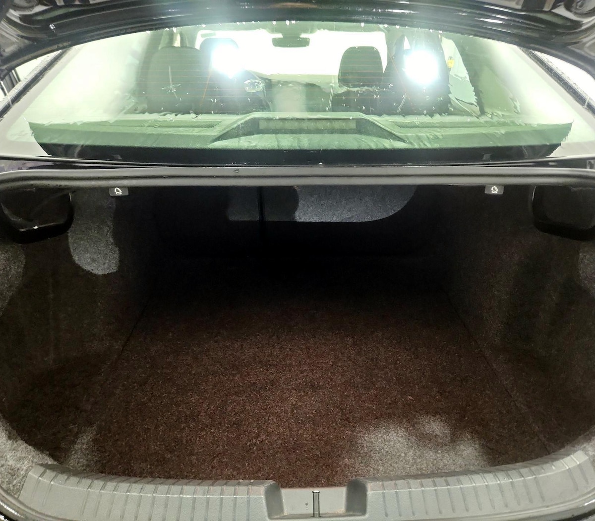 Trunk/Cargo (Seats Up)