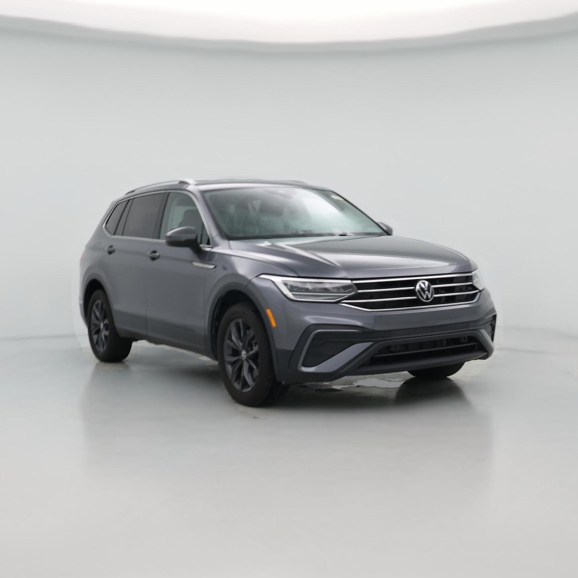 Thumbnail: 2022 Volkswagen Tiguan - 1