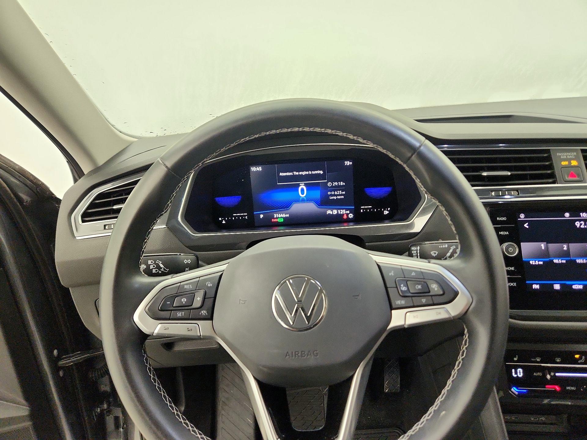 Thumbnail: 2022 Volkswagen Tiguan - 10
