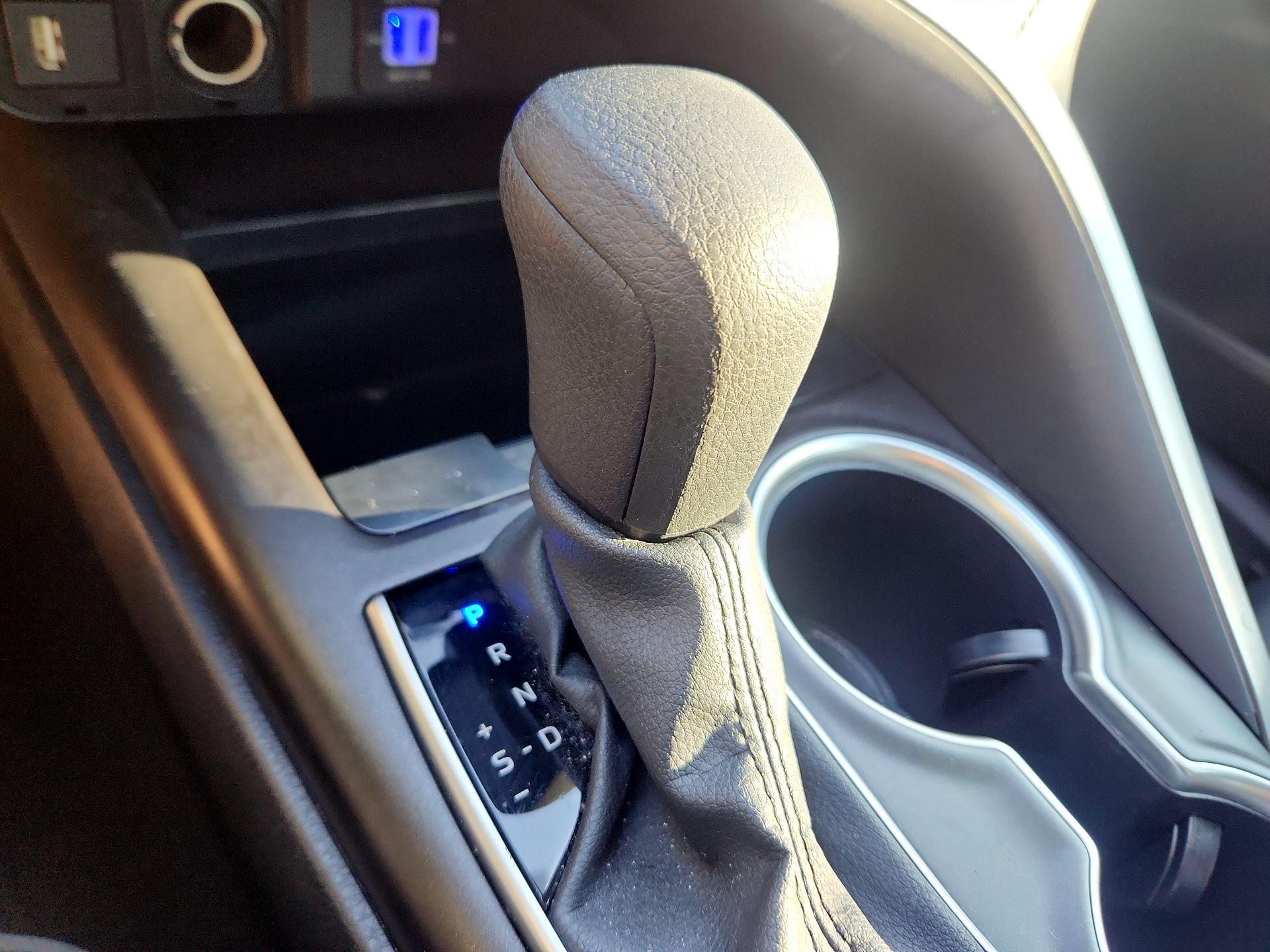 Thumbnail: 2024 Toyota Camry - 18