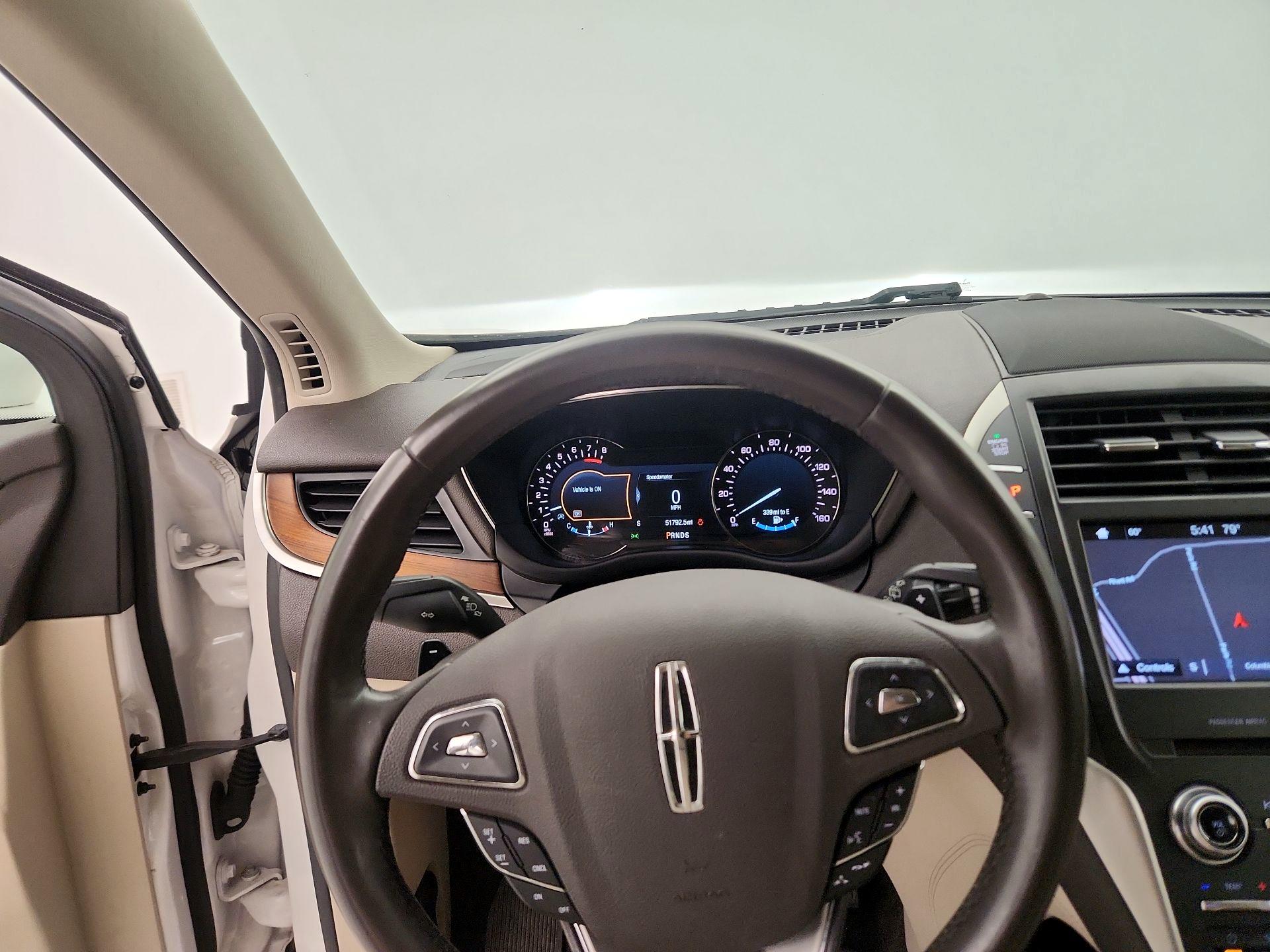 Thumbnail: 2017 Lincoln MKC - 10