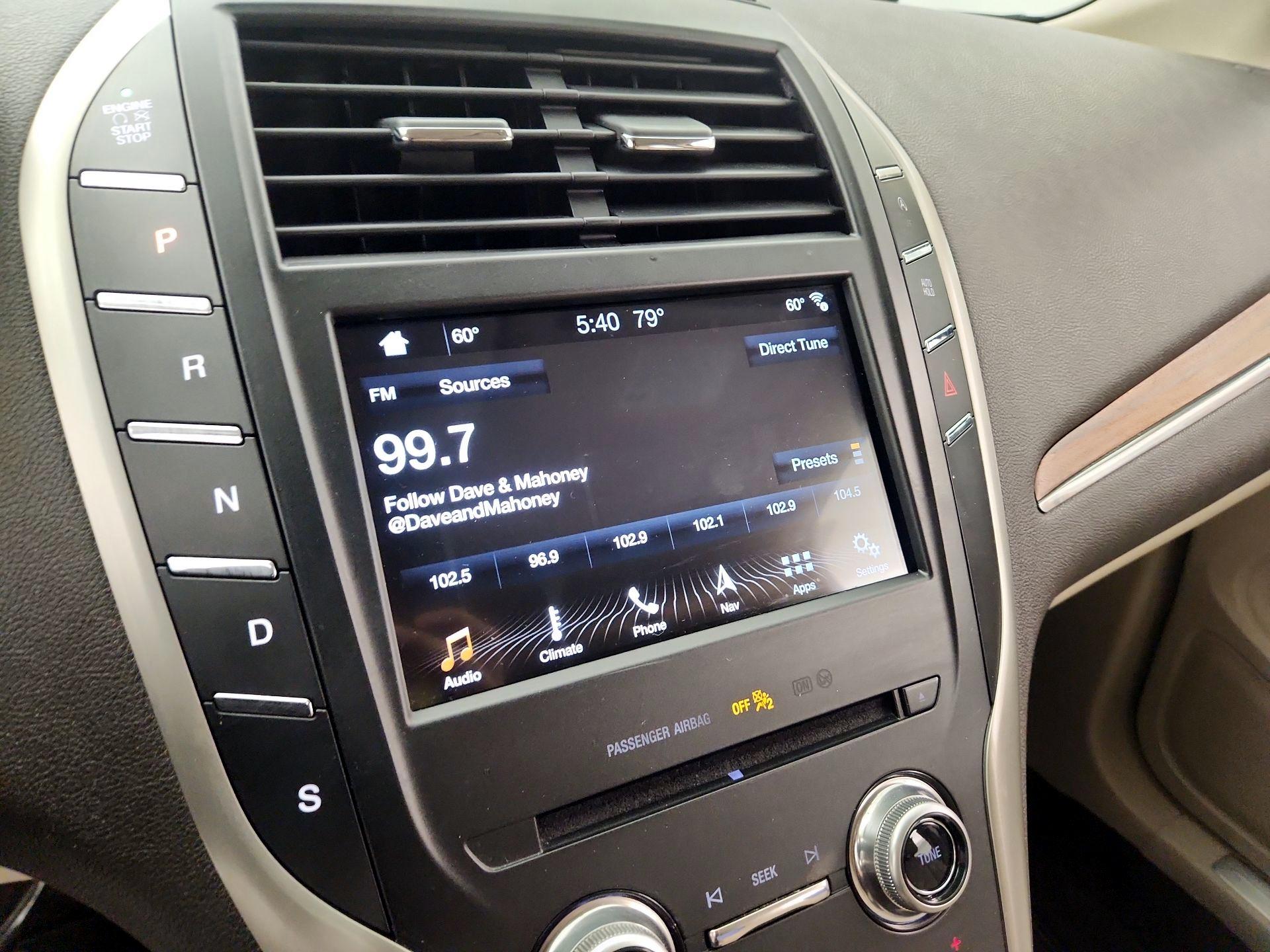 Thumbnail: 2017 Lincoln MKC - 16