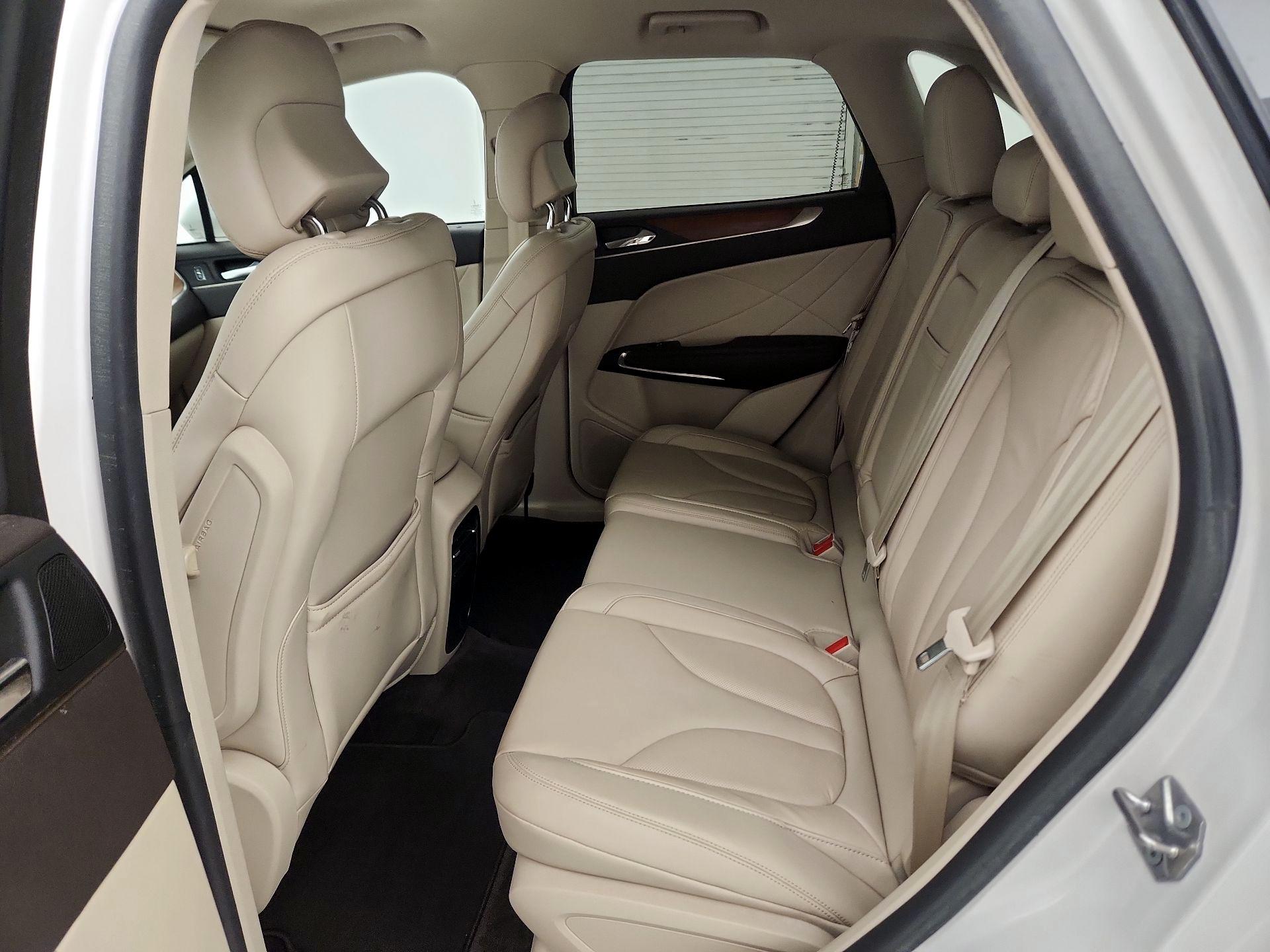 Thumbnail: 2017 Lincoln MKC - 20