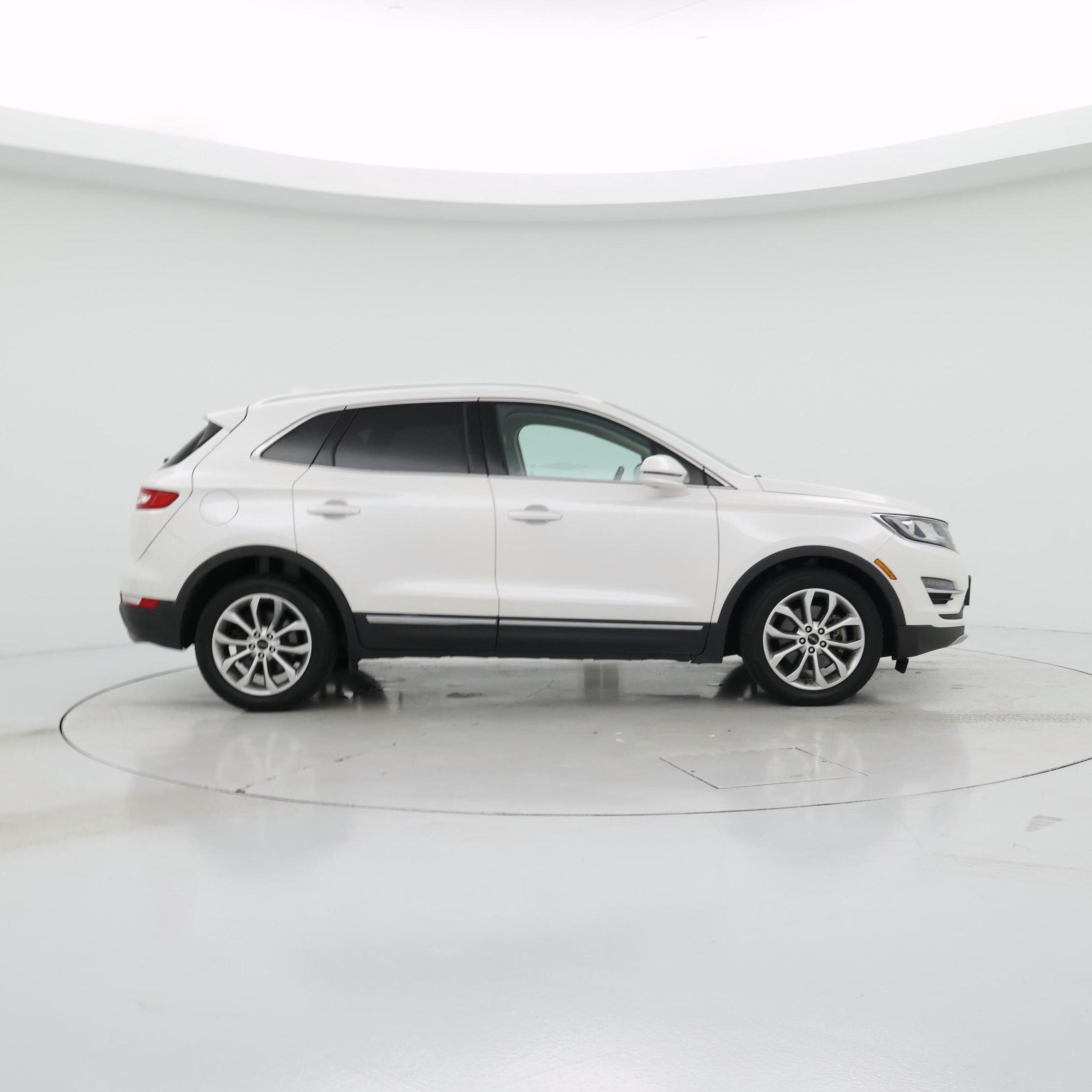 Thumbnail: 2017 Lincoln MKC - 7
