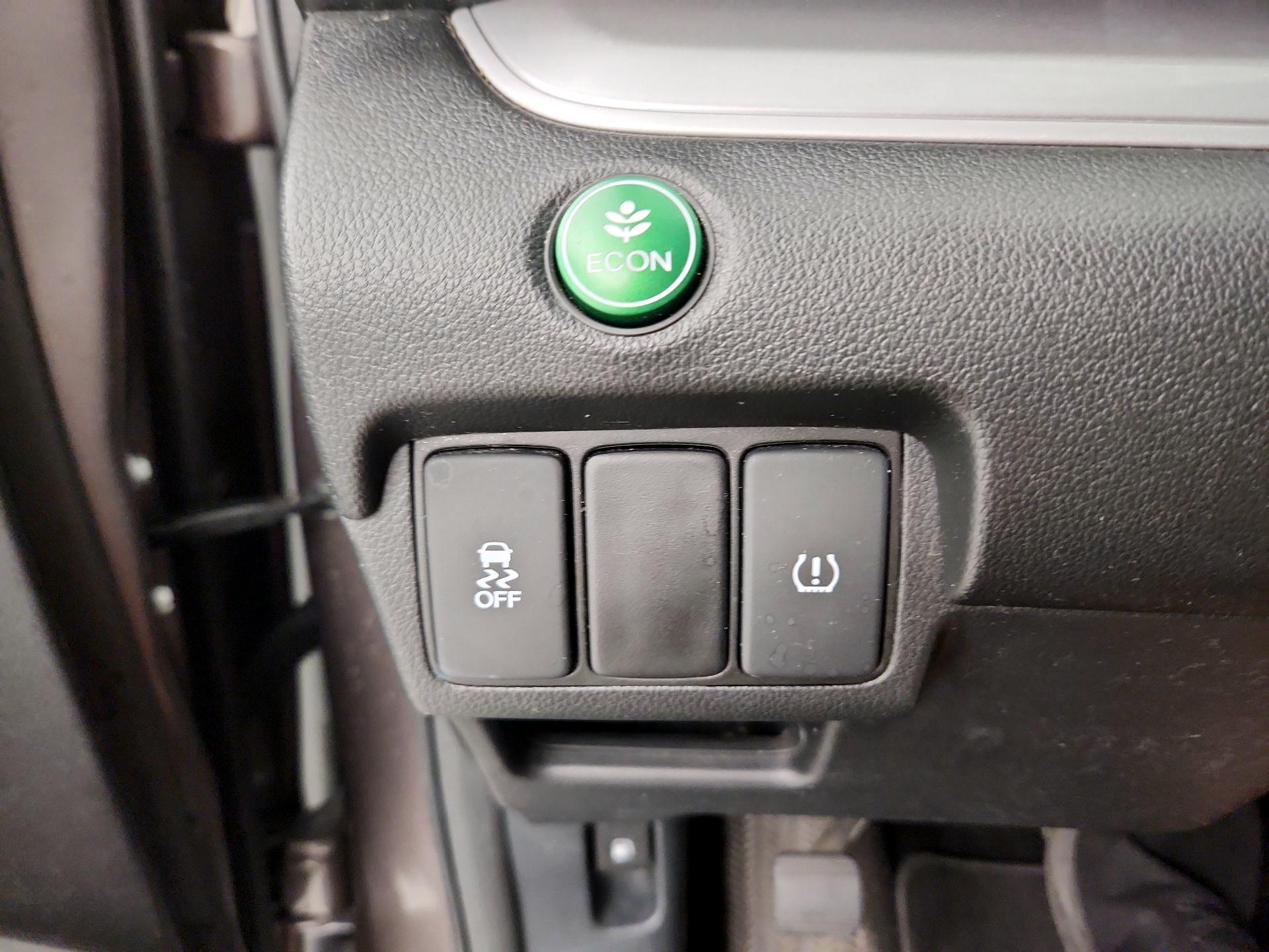 Thumbnail: 2015 Honda CR-V - 13