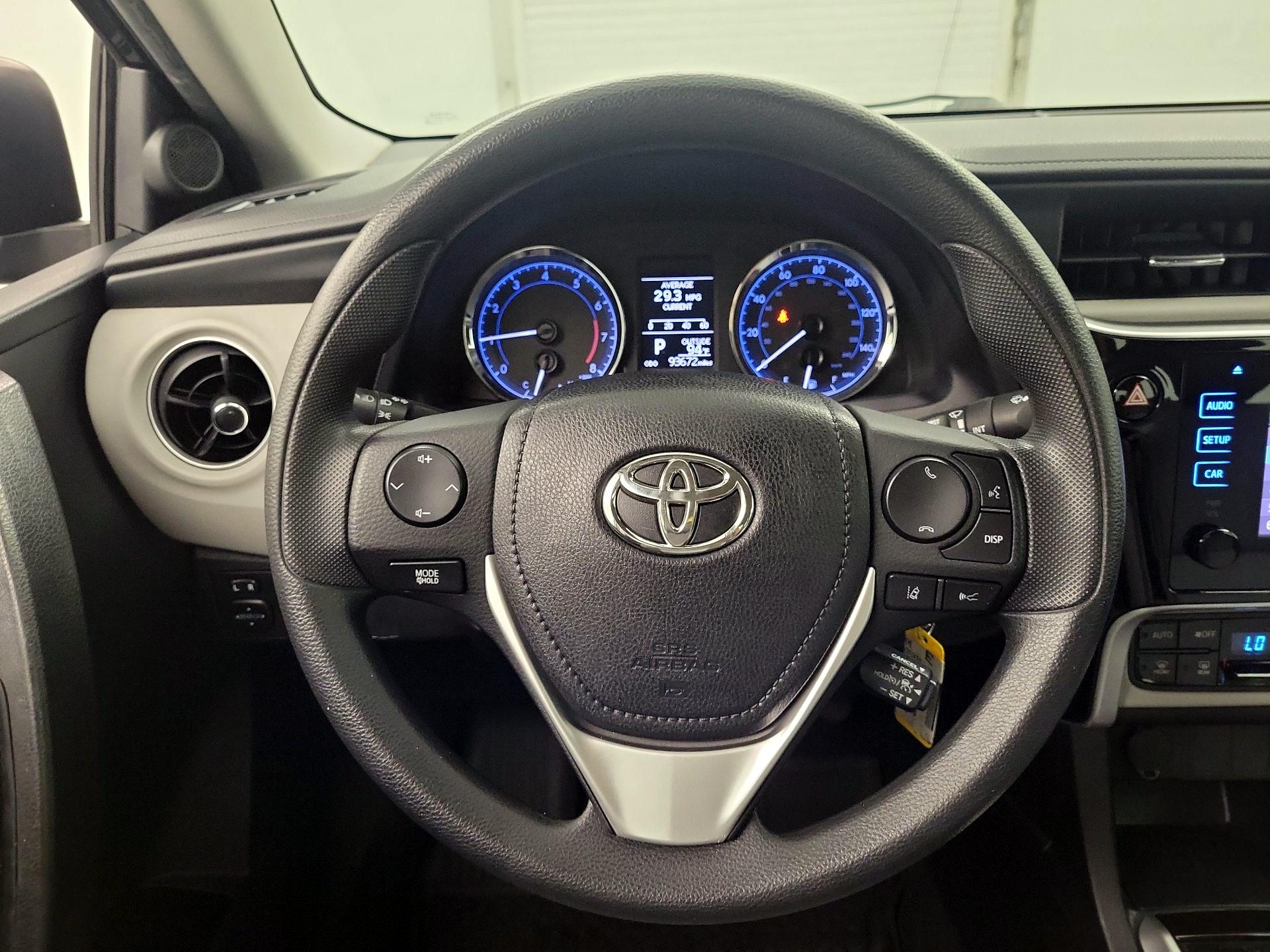 Thumbnail: 2018 Toyota Corolla - 10