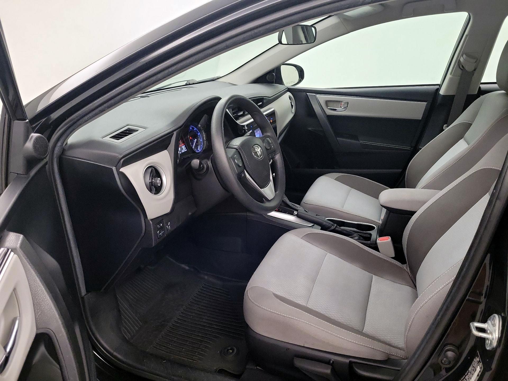 Thumbnail: 2018 Toyota Corolla - 11