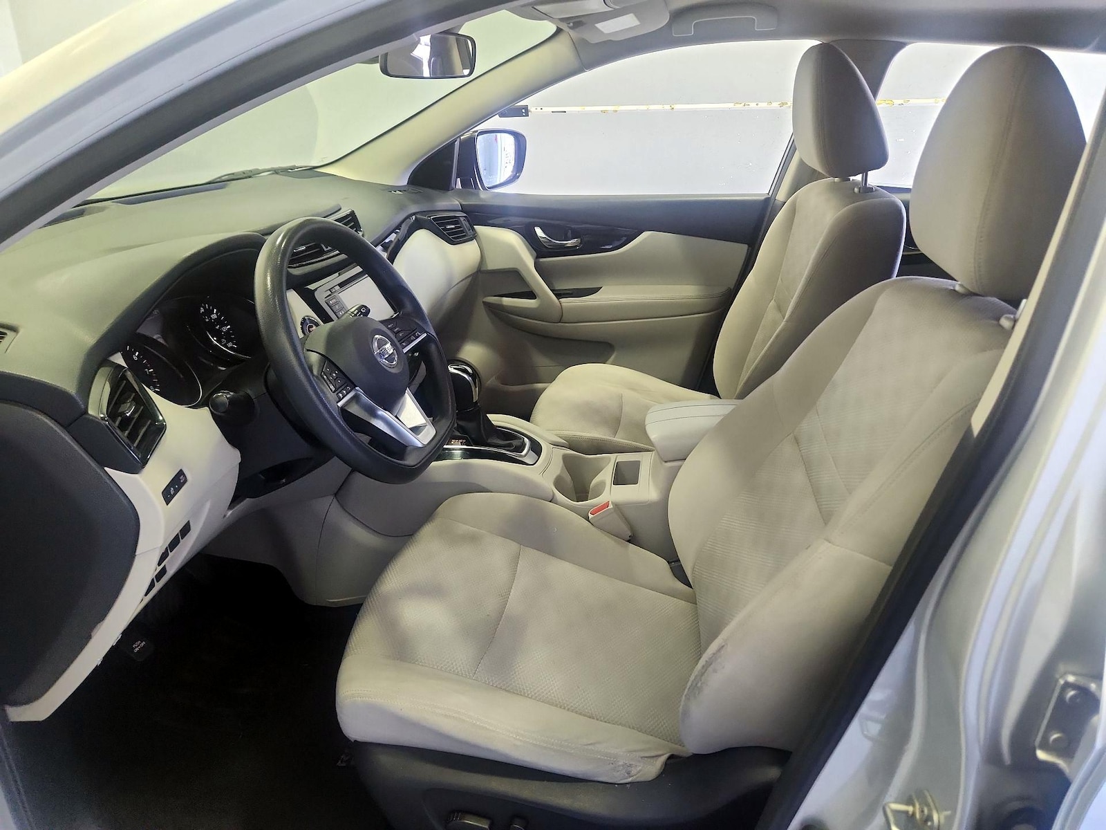 Power Seat(s) & Side Airbags