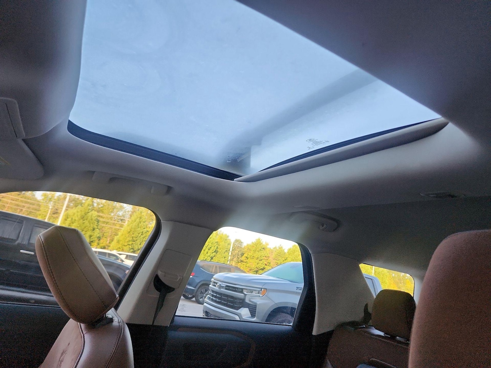 Sunroof(s) & Overhead Airbags