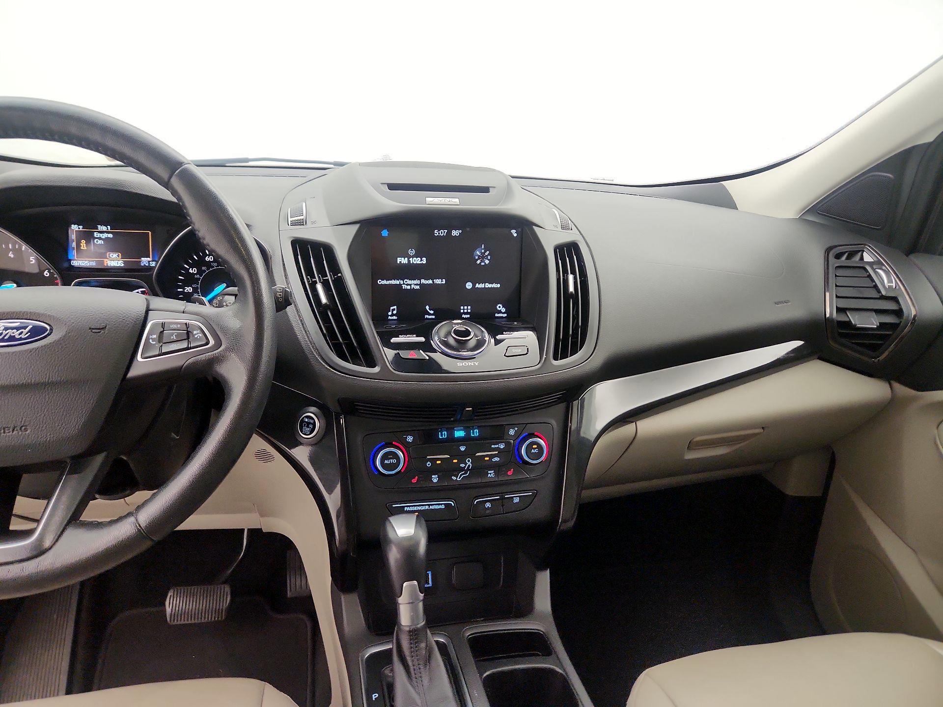 Thumbnail: 2017 Ford Escape - 9
