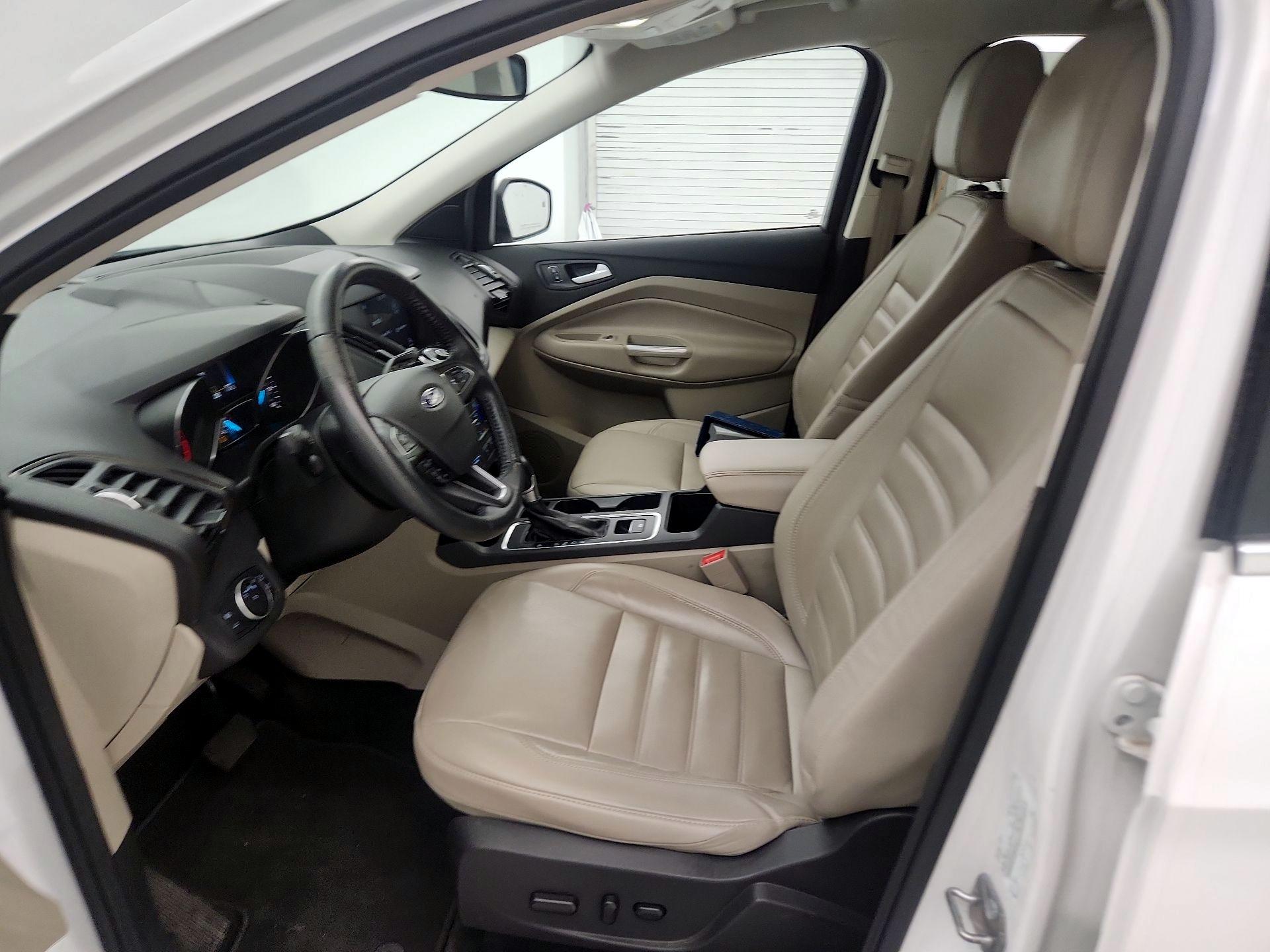 Thumbnail: 2017 Ford Escape - 11