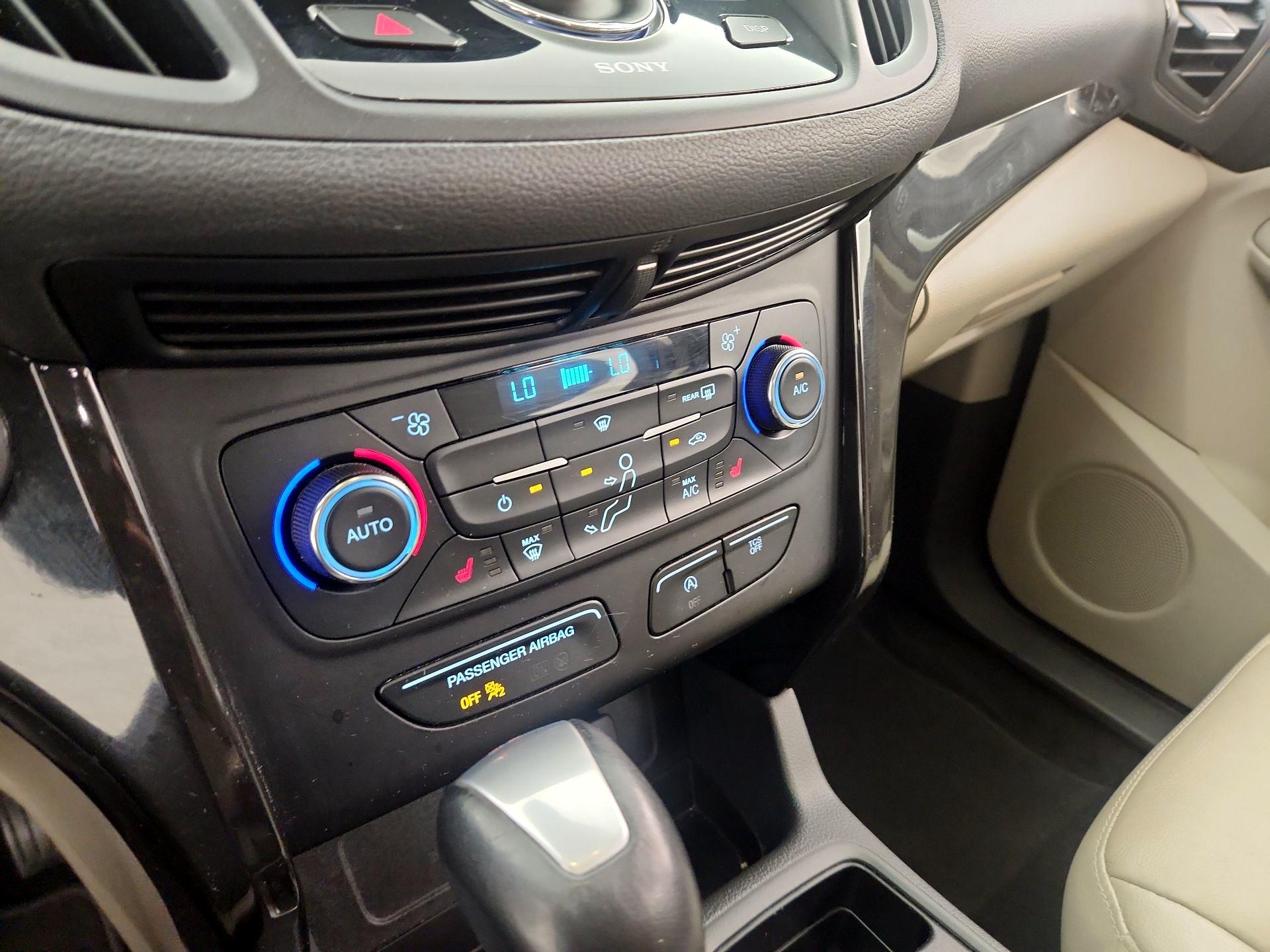 Thumbnail: 2017 Ford Escape - 16