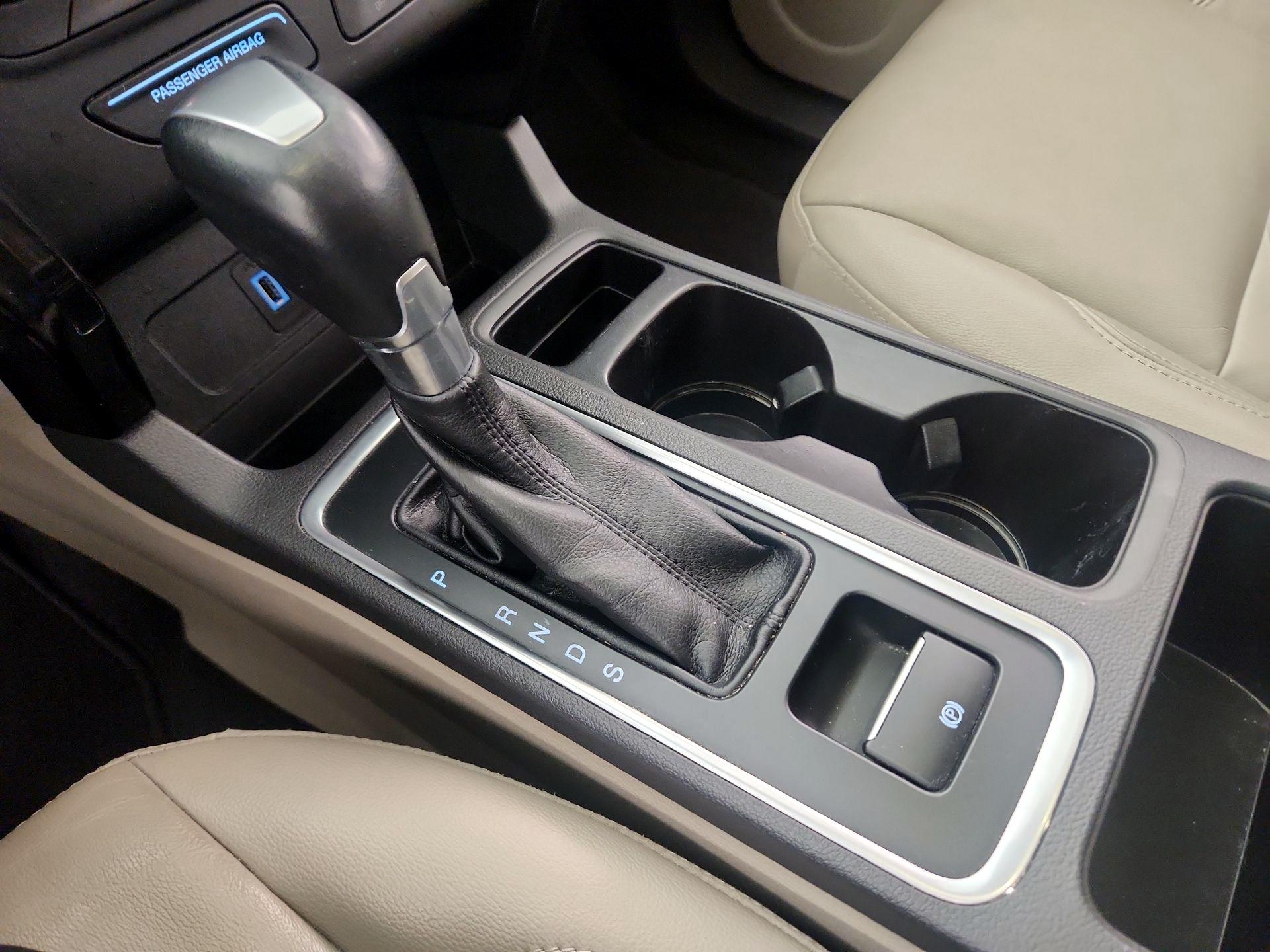 Thumbnail: 2017 Ford Escape - 17