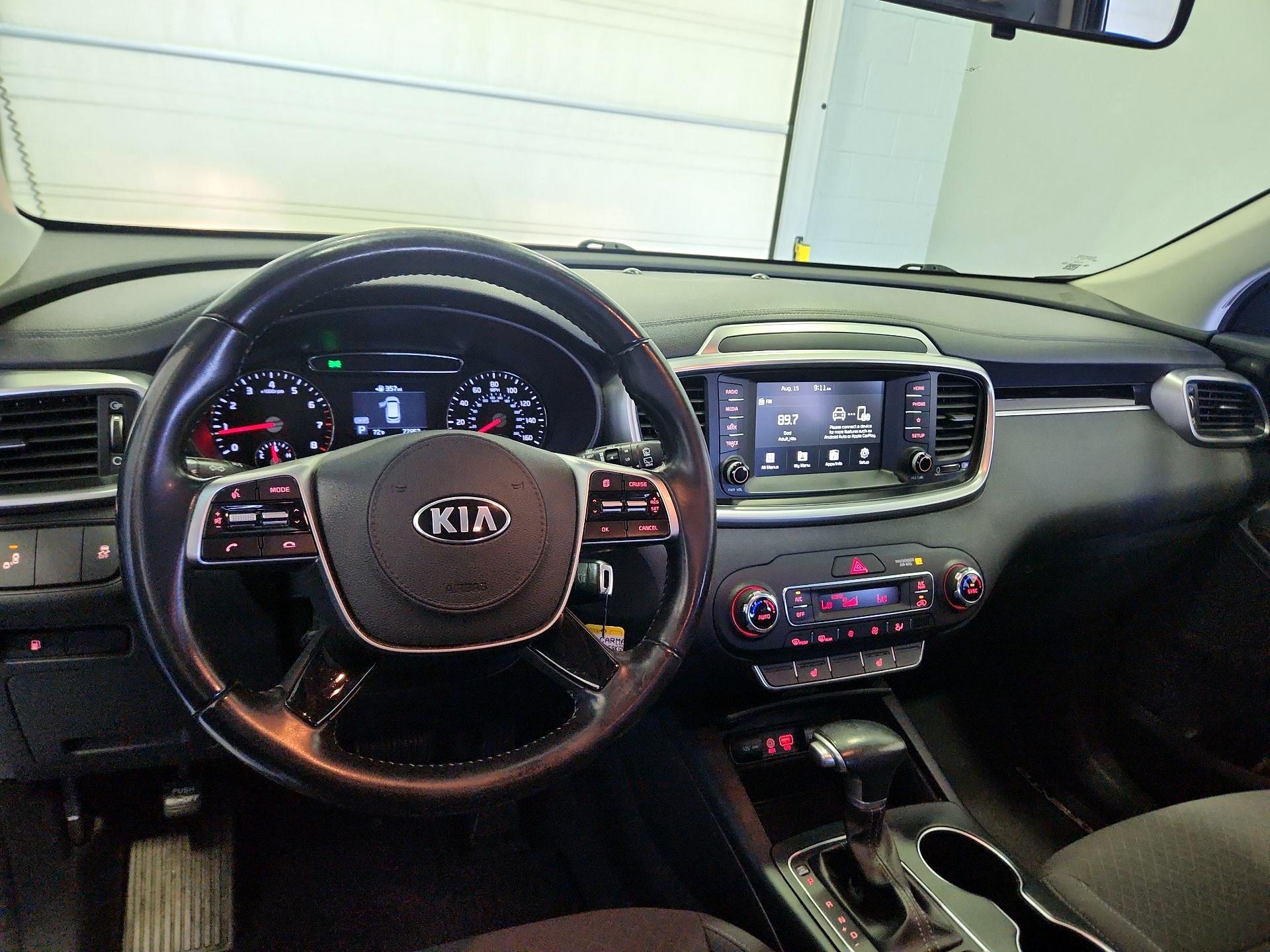 Thumbnail: 2019 Kia Sorento - 9