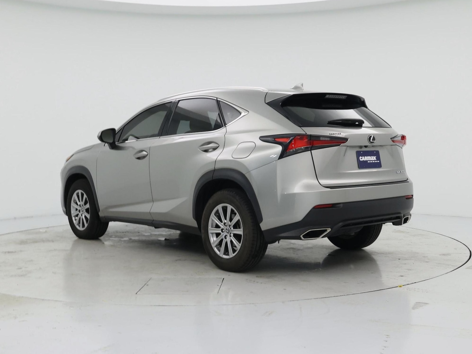 2021 Lexus NX 300 - Photo 3