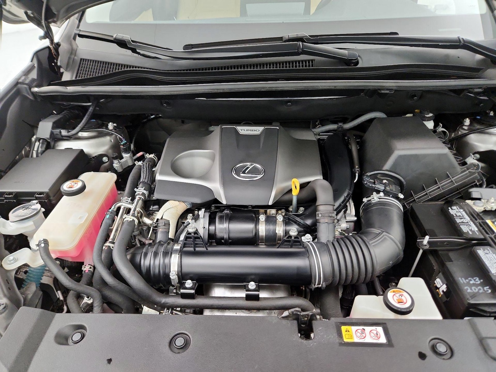 2021 Lexus NX 300 - Photo 21
