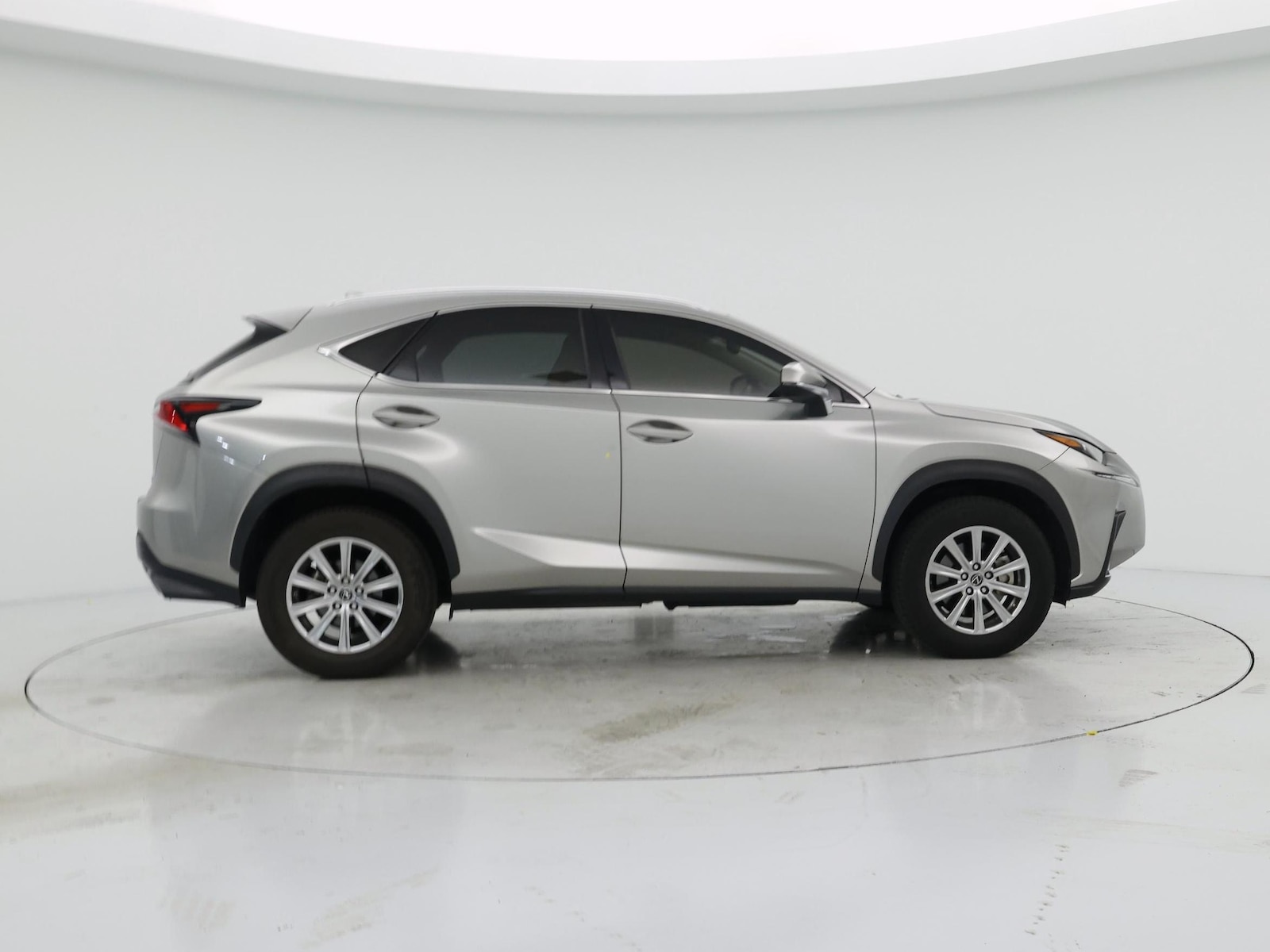 2021 Lexus NX 300 - Photo 8
