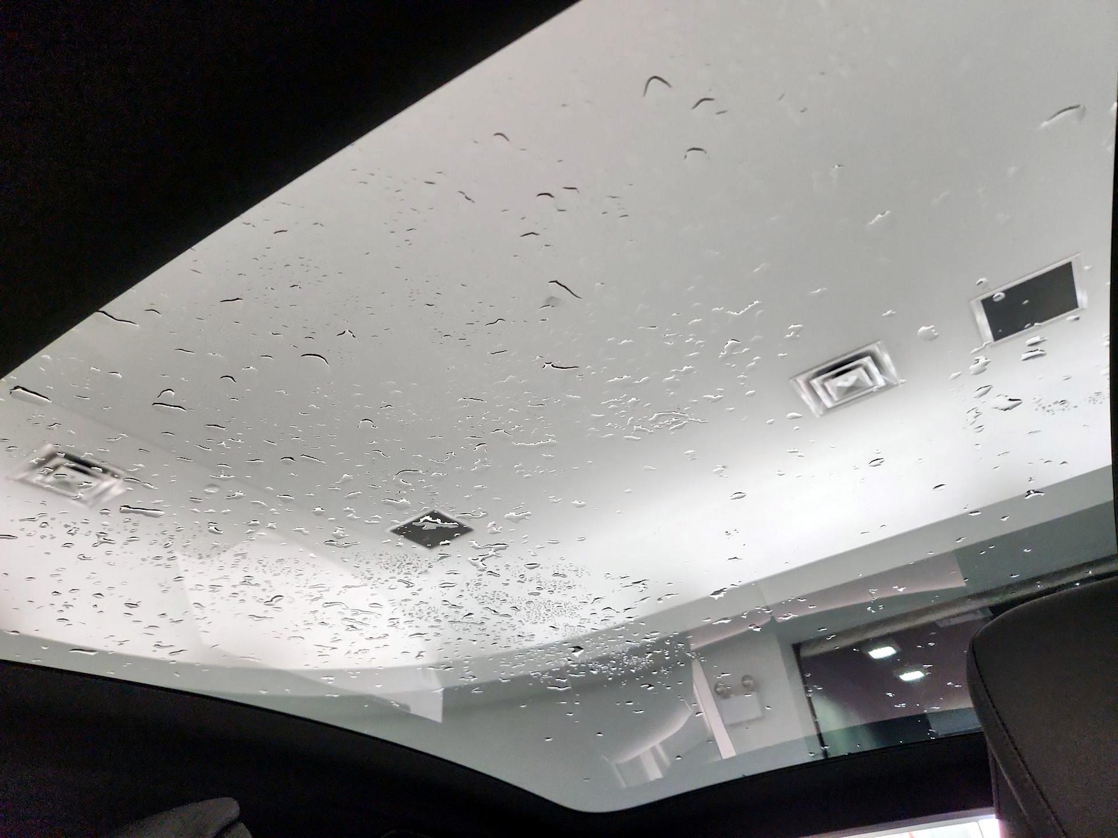 Skylight(s) & Overhead Airbags