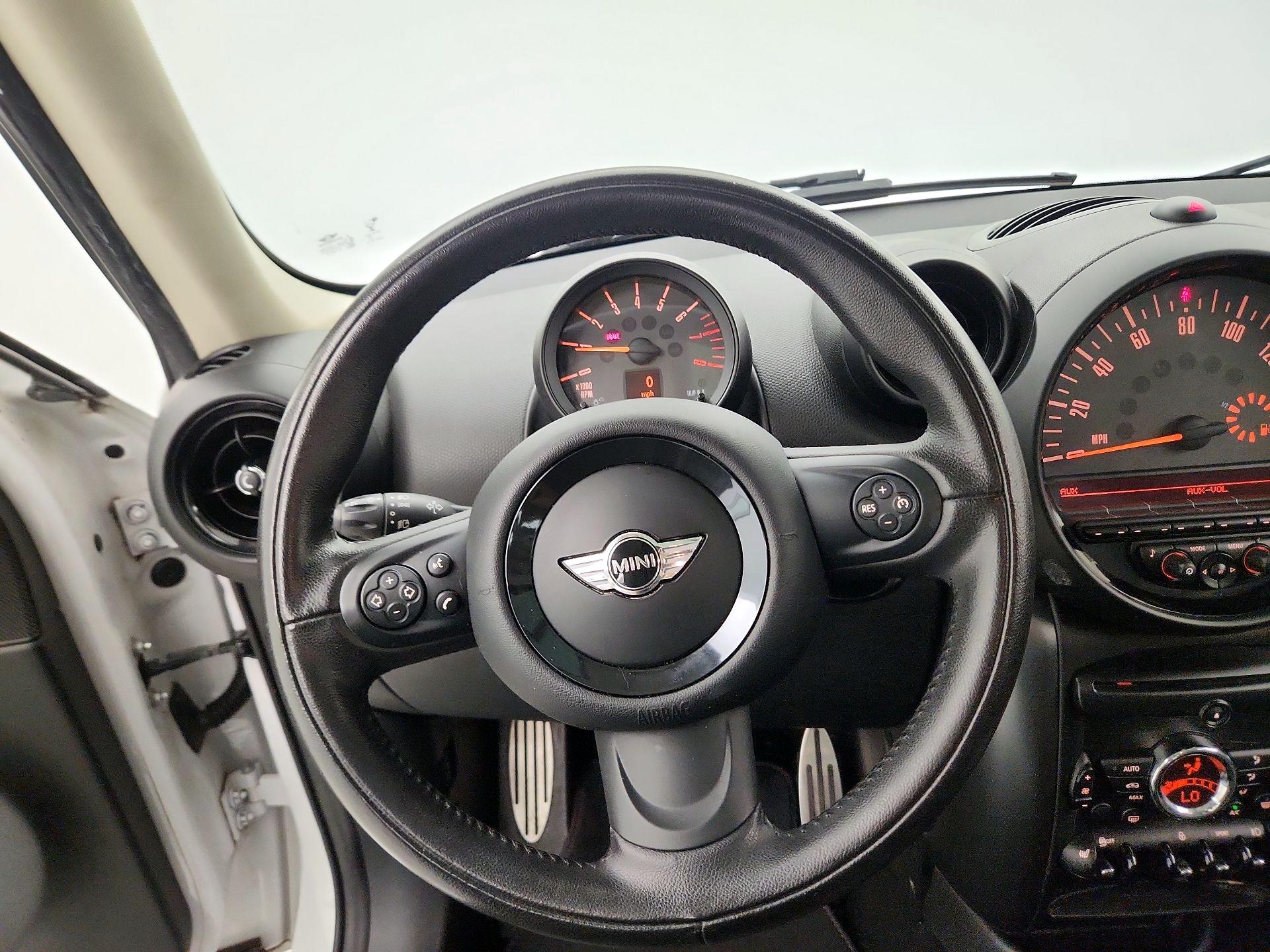 Thumbnail: 2015 MINI Cooper Countryman - 10