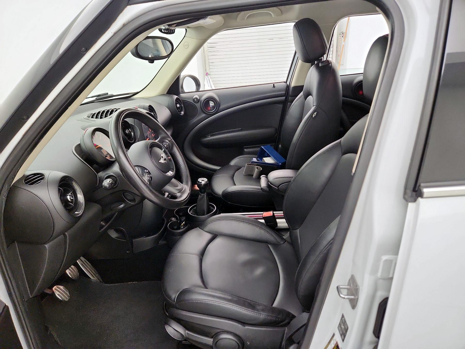 Thumbnail: 2015 MINI Cooper Countryman - 11