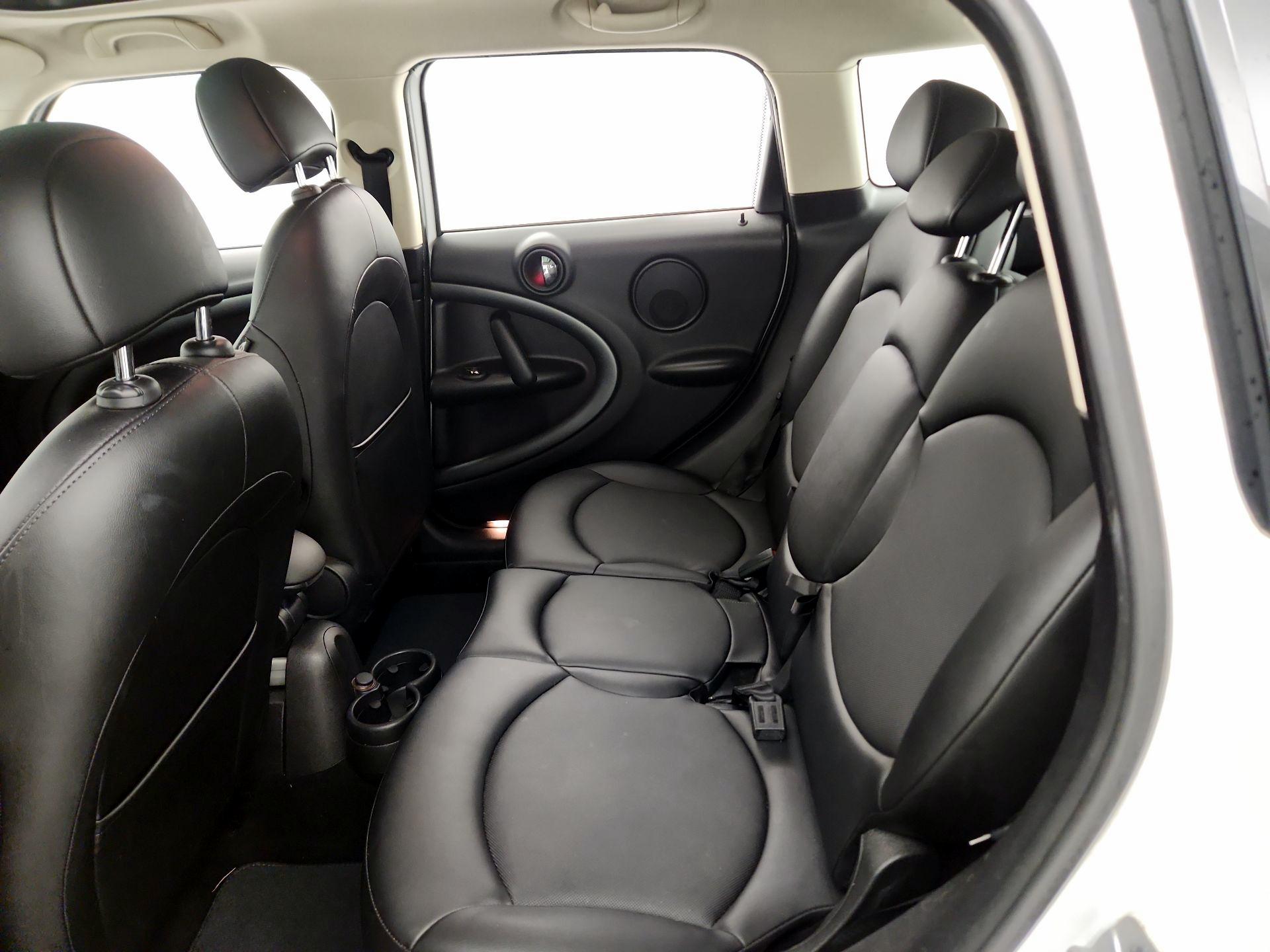 Thumbnail: 2015 MINI Cooper Countryman - 19