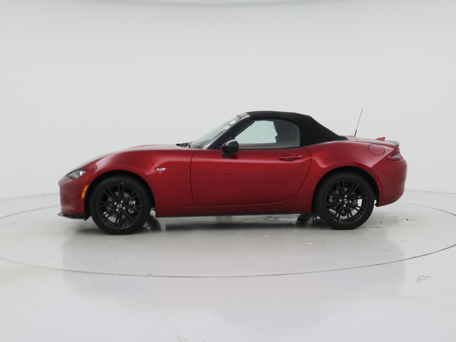 2026 Mazda MX-5 Miata Club - Photo 4