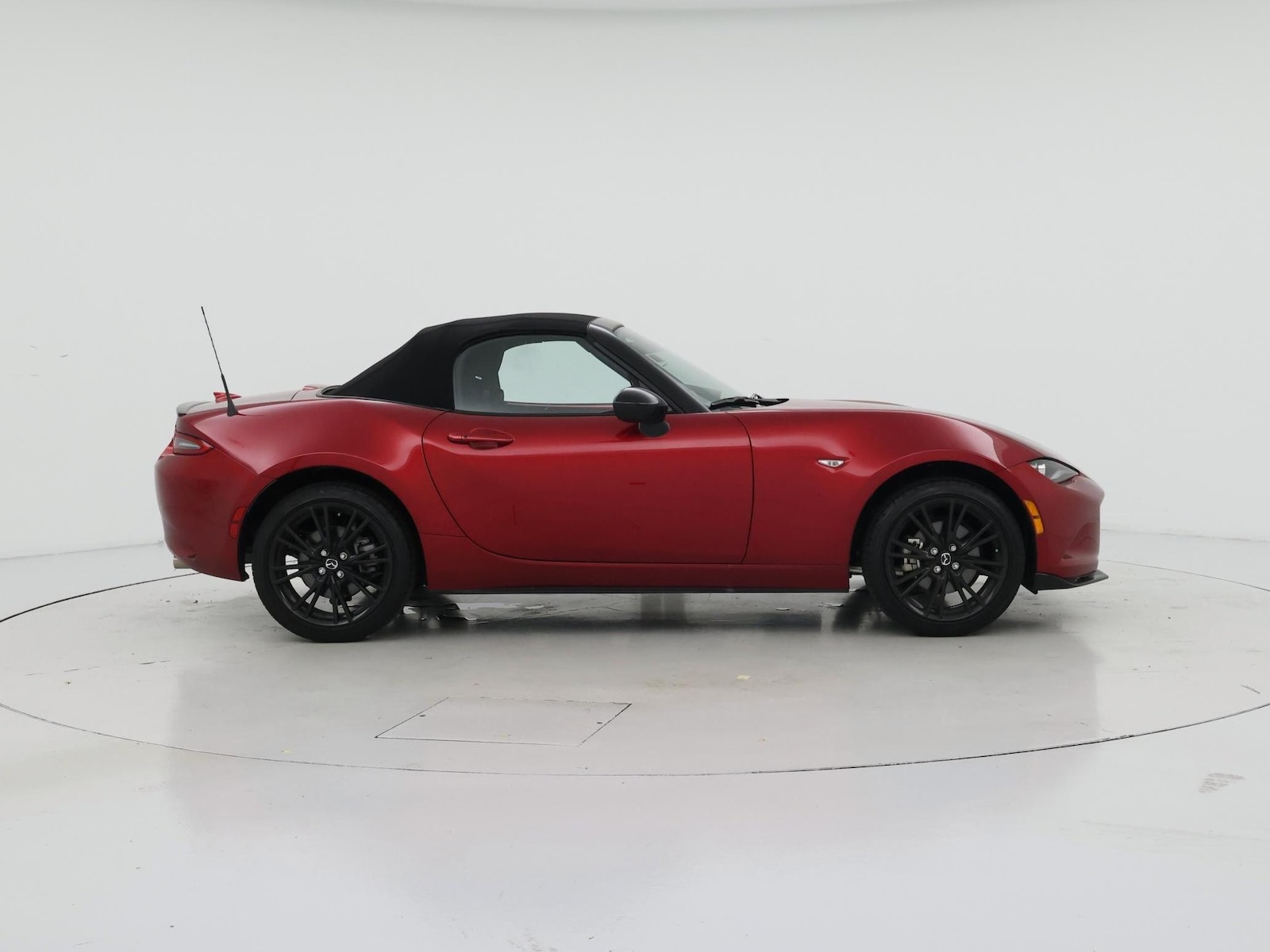 2026 Mazda MX-5 Miata Club - Photo 8