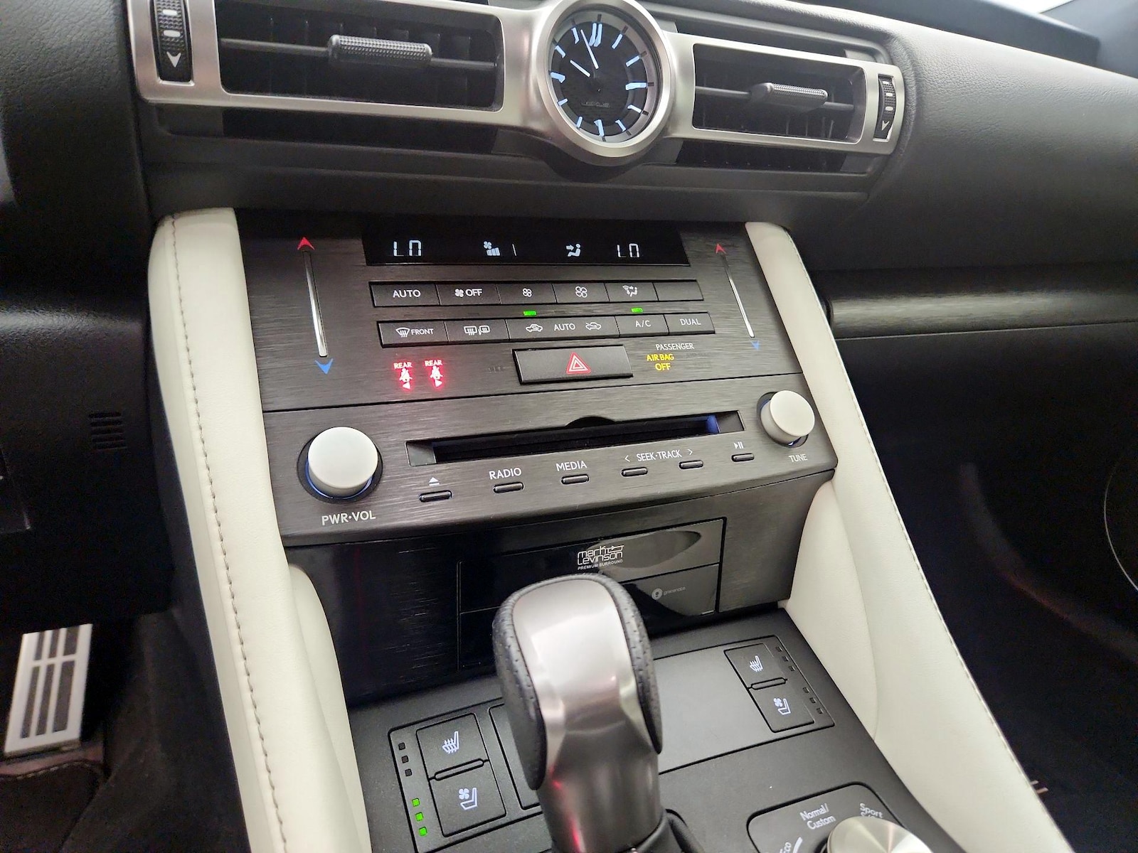 2022 Lexus RC 350 F SPORT - Photo 16