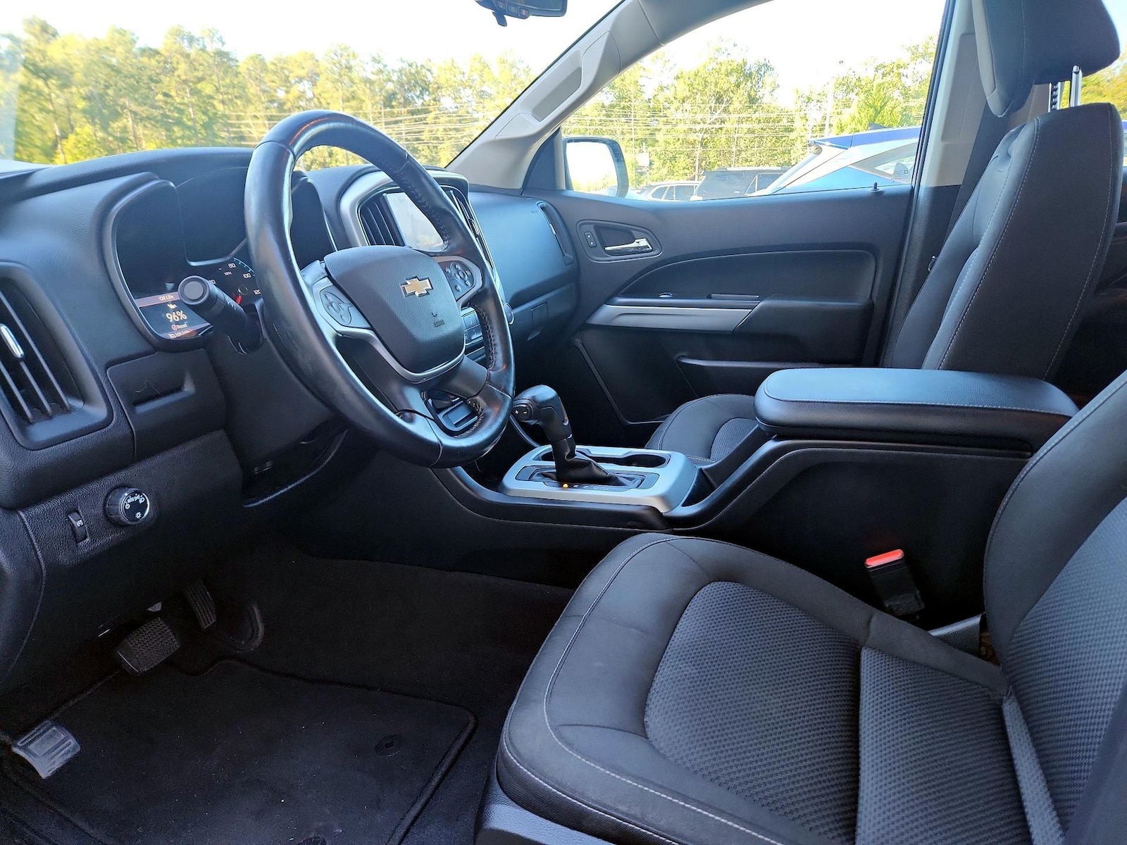 Power Seat(s) & Side Airbags