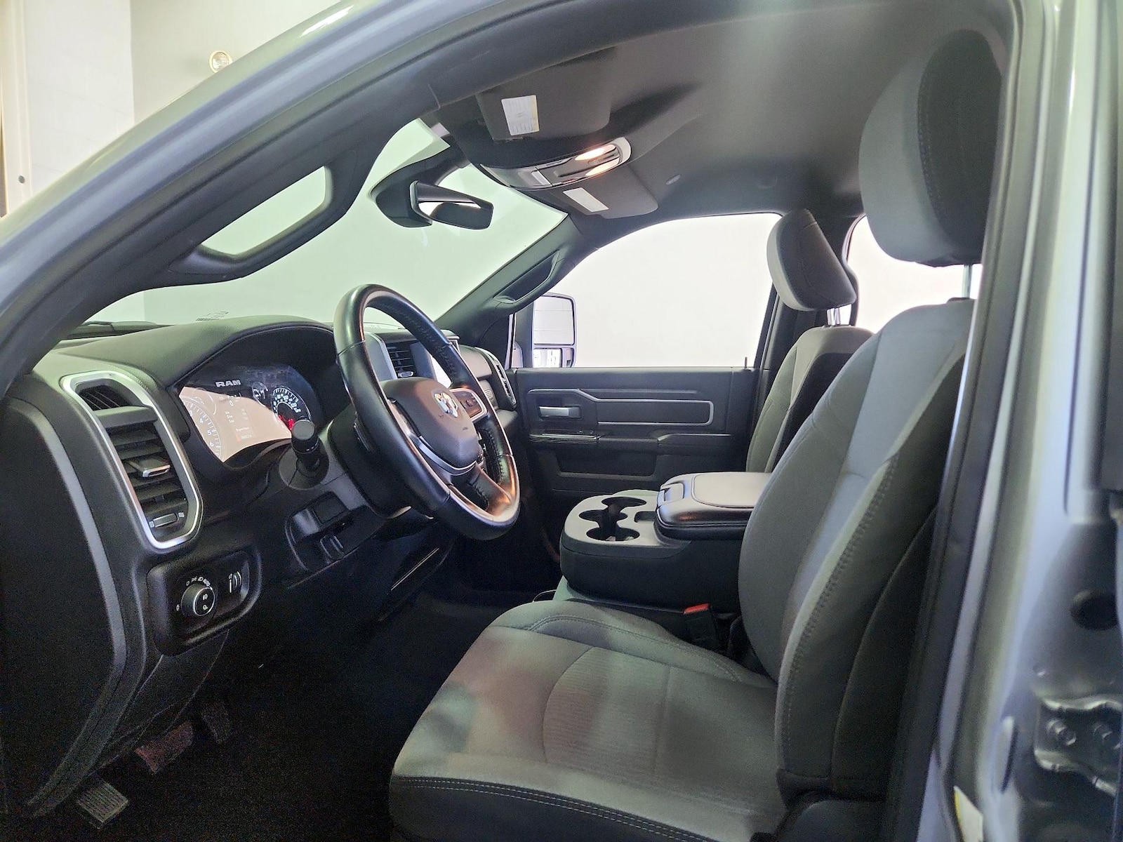 Power Seat(s) & Side Airbags