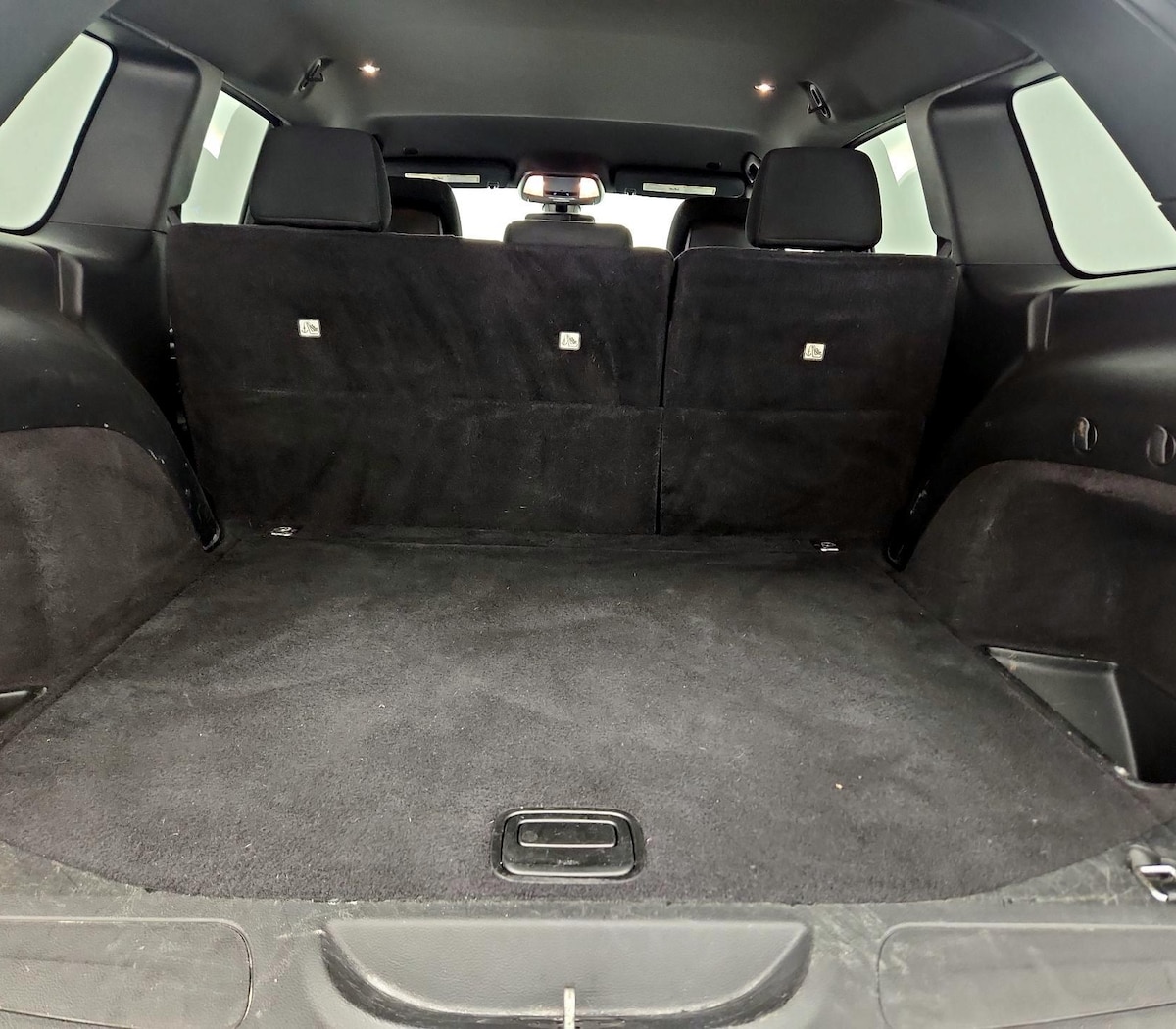 Trunk/Cargo (Seats Up)