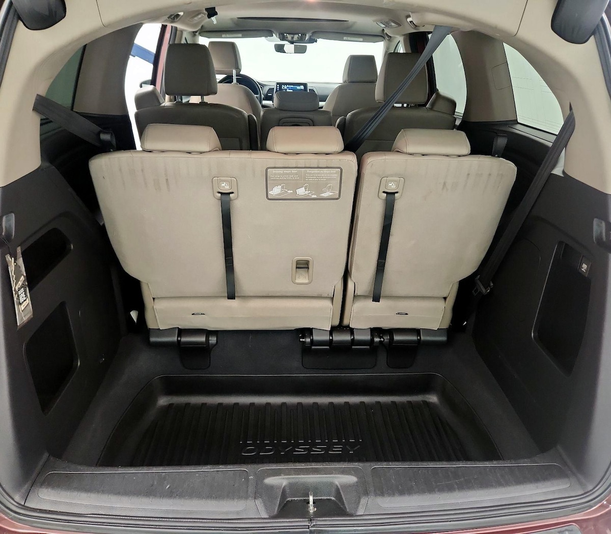 Trunk/Cargo (Seats Up)