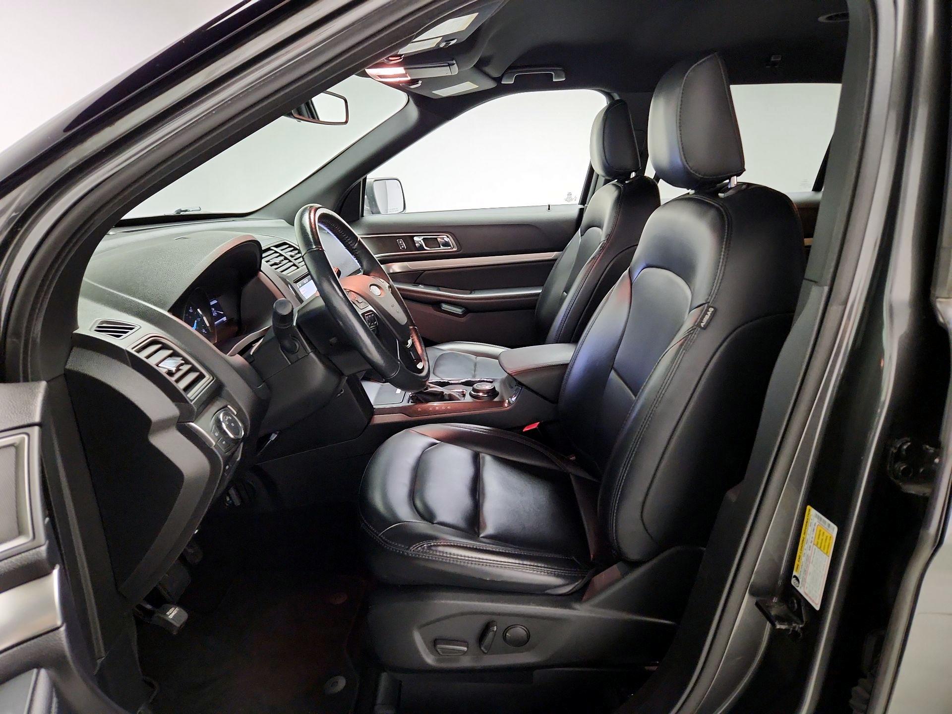 Thumbnail: 2019 Ford Explorer - 11
