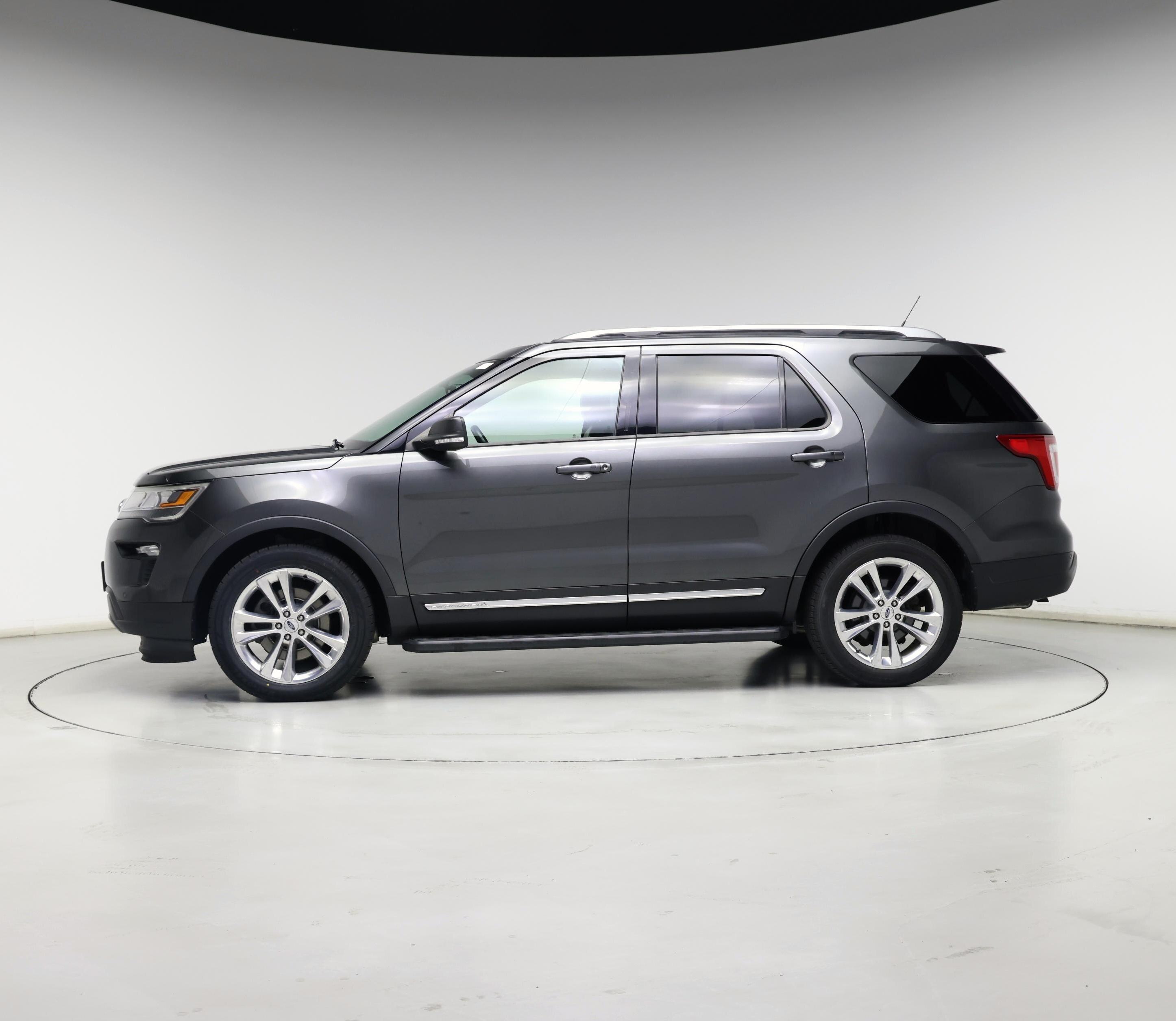 Thumbnail: 2019 Ford Explorer - 3