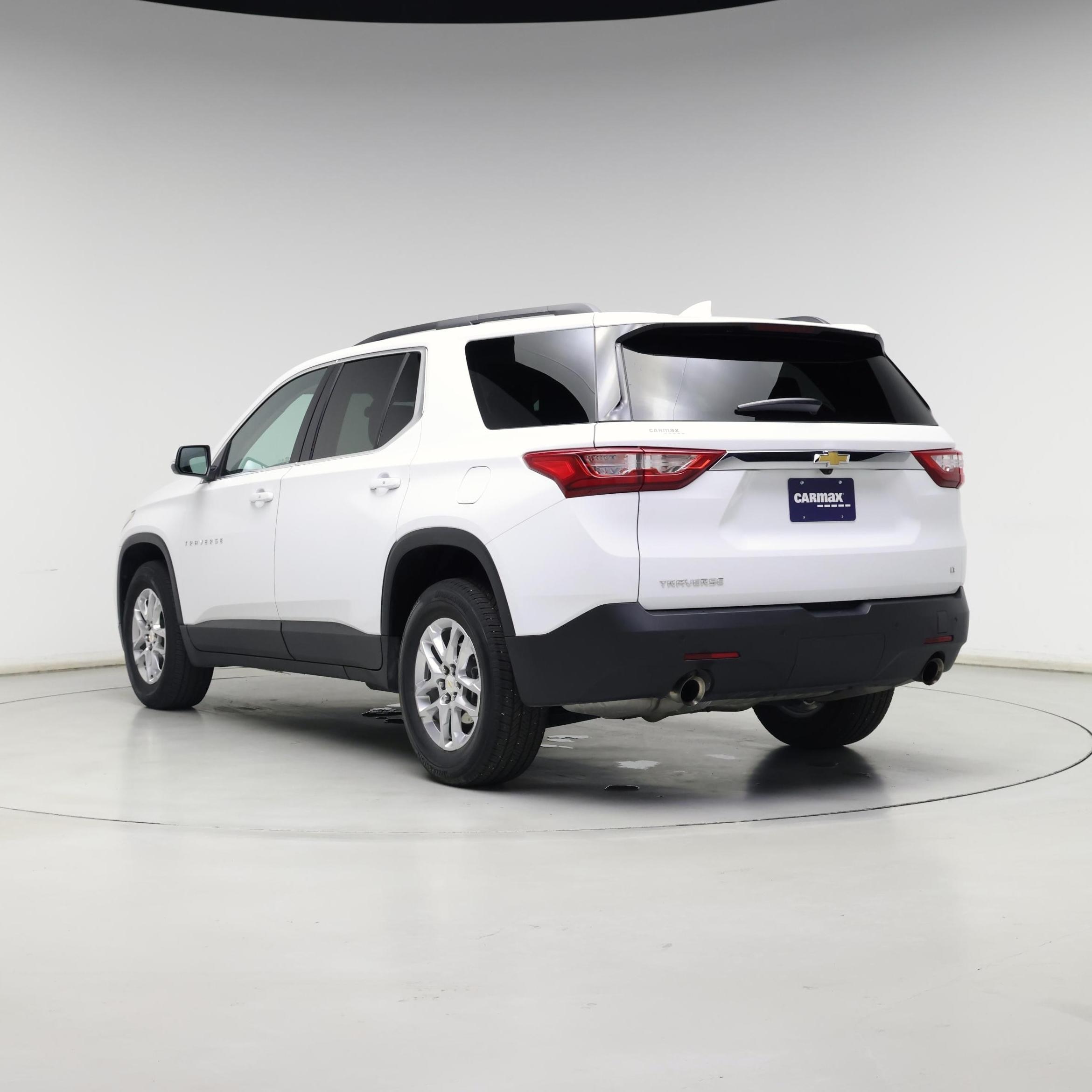 Thumbnail: 2021 Chevrolet Traverse - 2