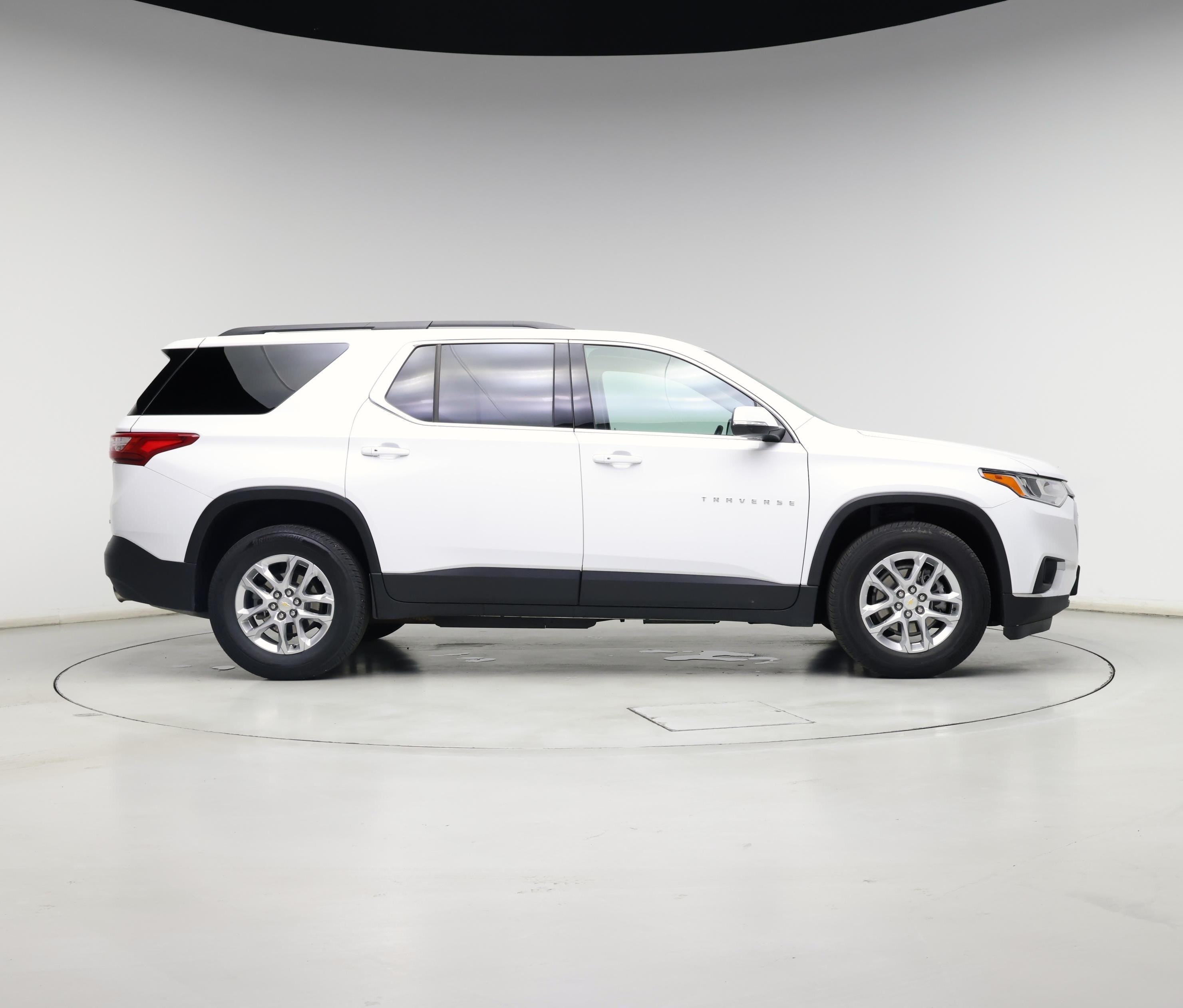 Thumbnail: 2021 Chevrolet Traverse - 7
