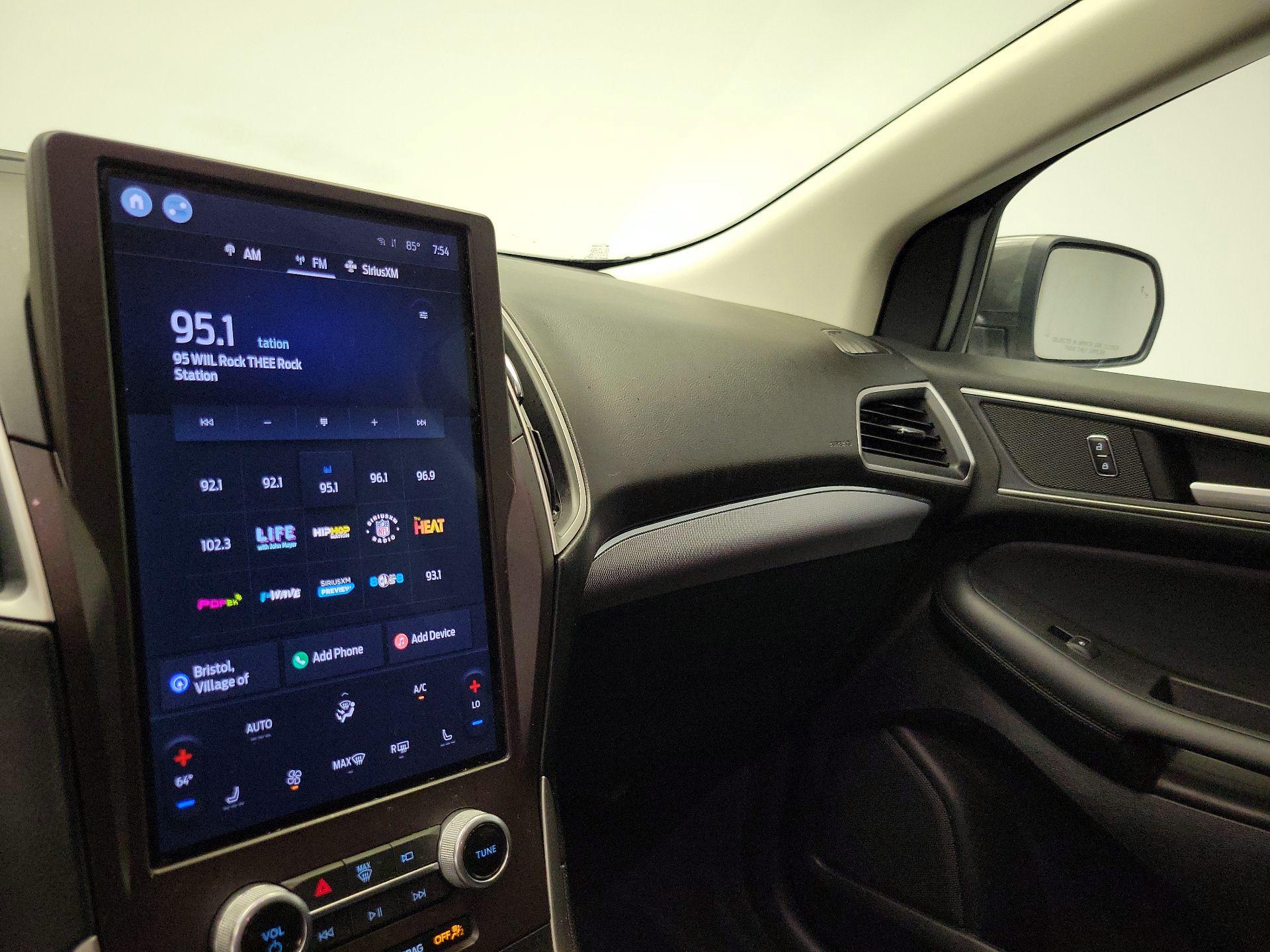 Thumbnail: 2021 Ford Edge - 16