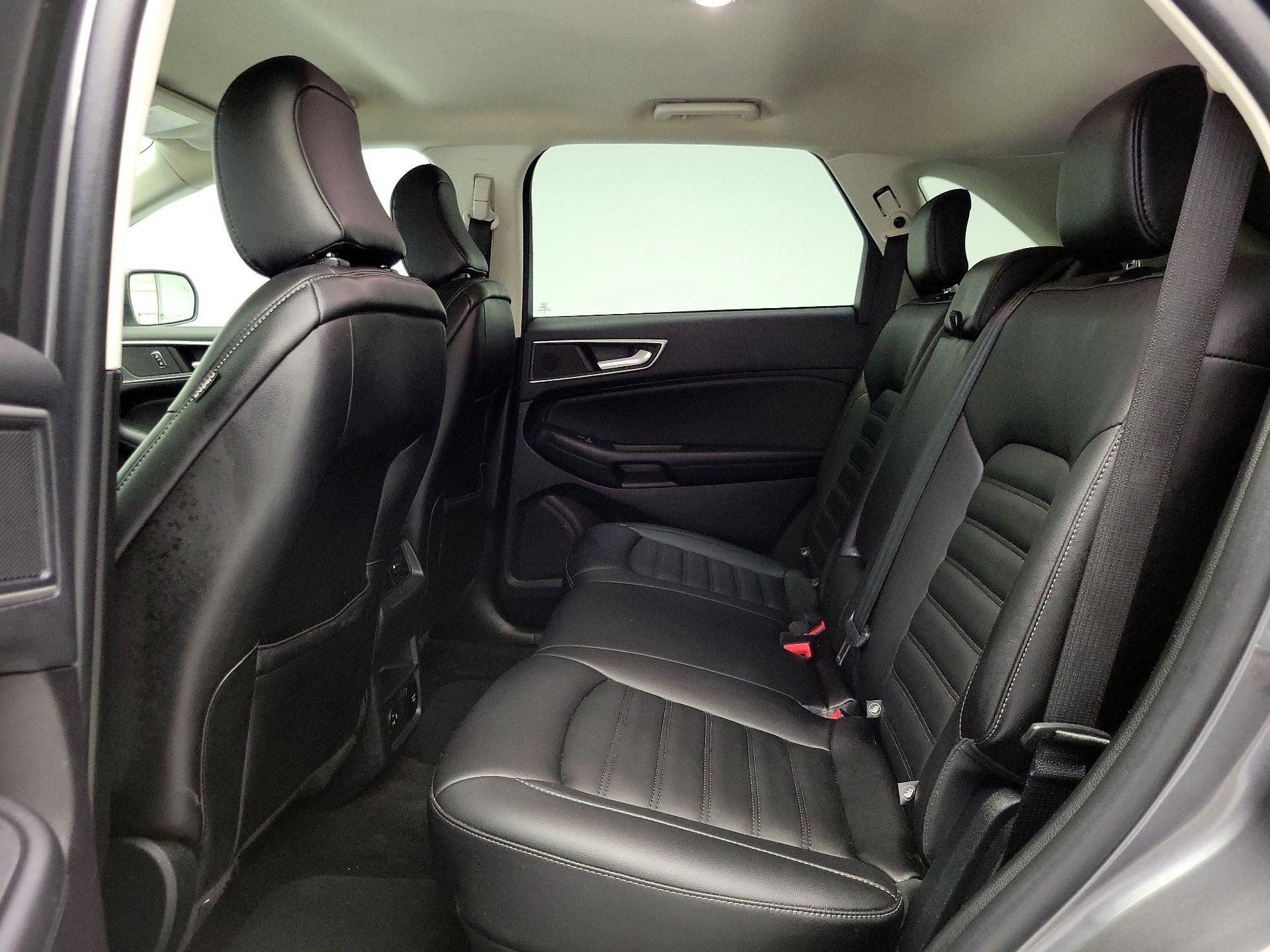 Thumbnail: 2021 Ford Edge - 20