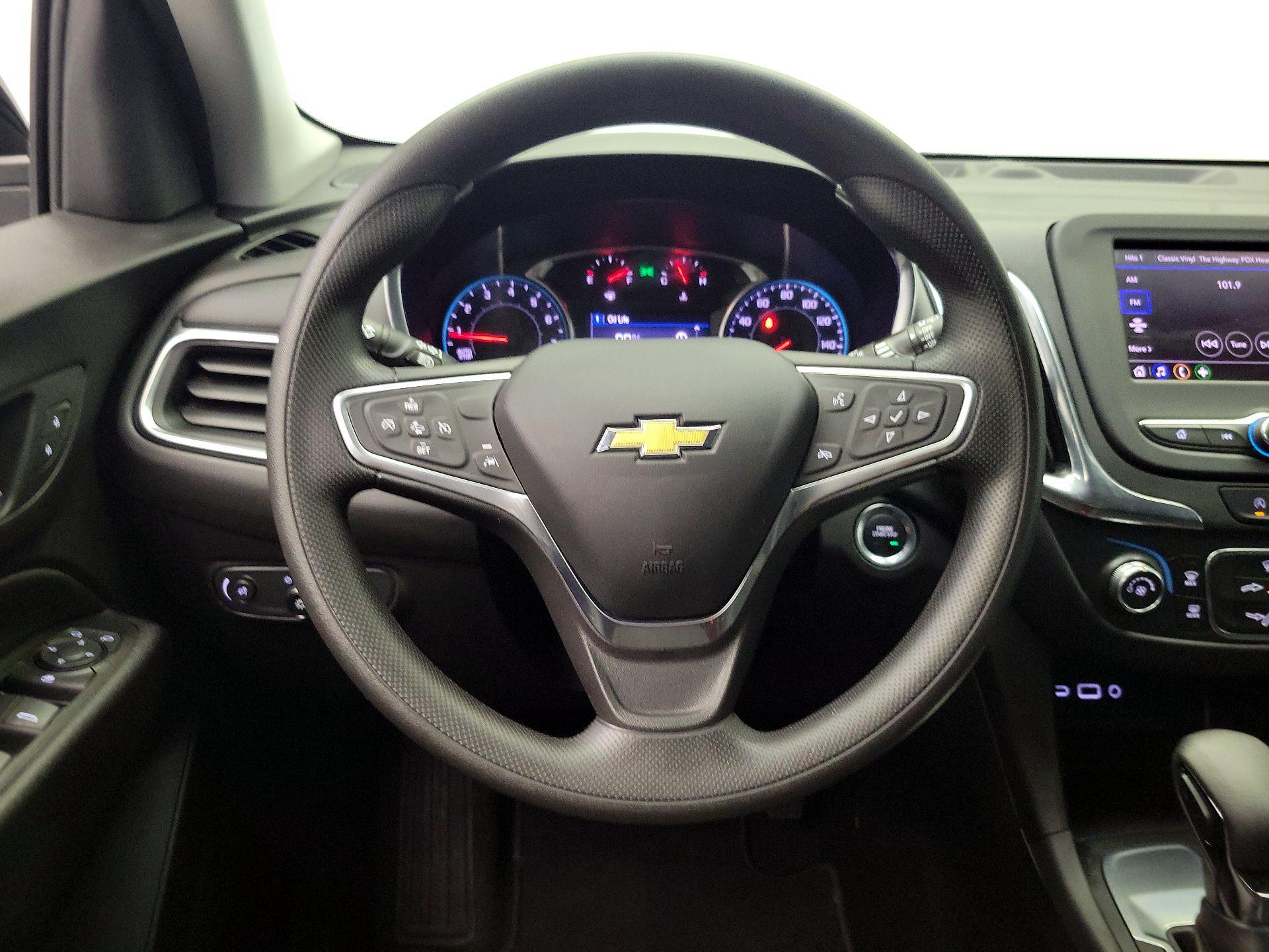 Thumbnail: 2022 Chevrolet Equinox - 10