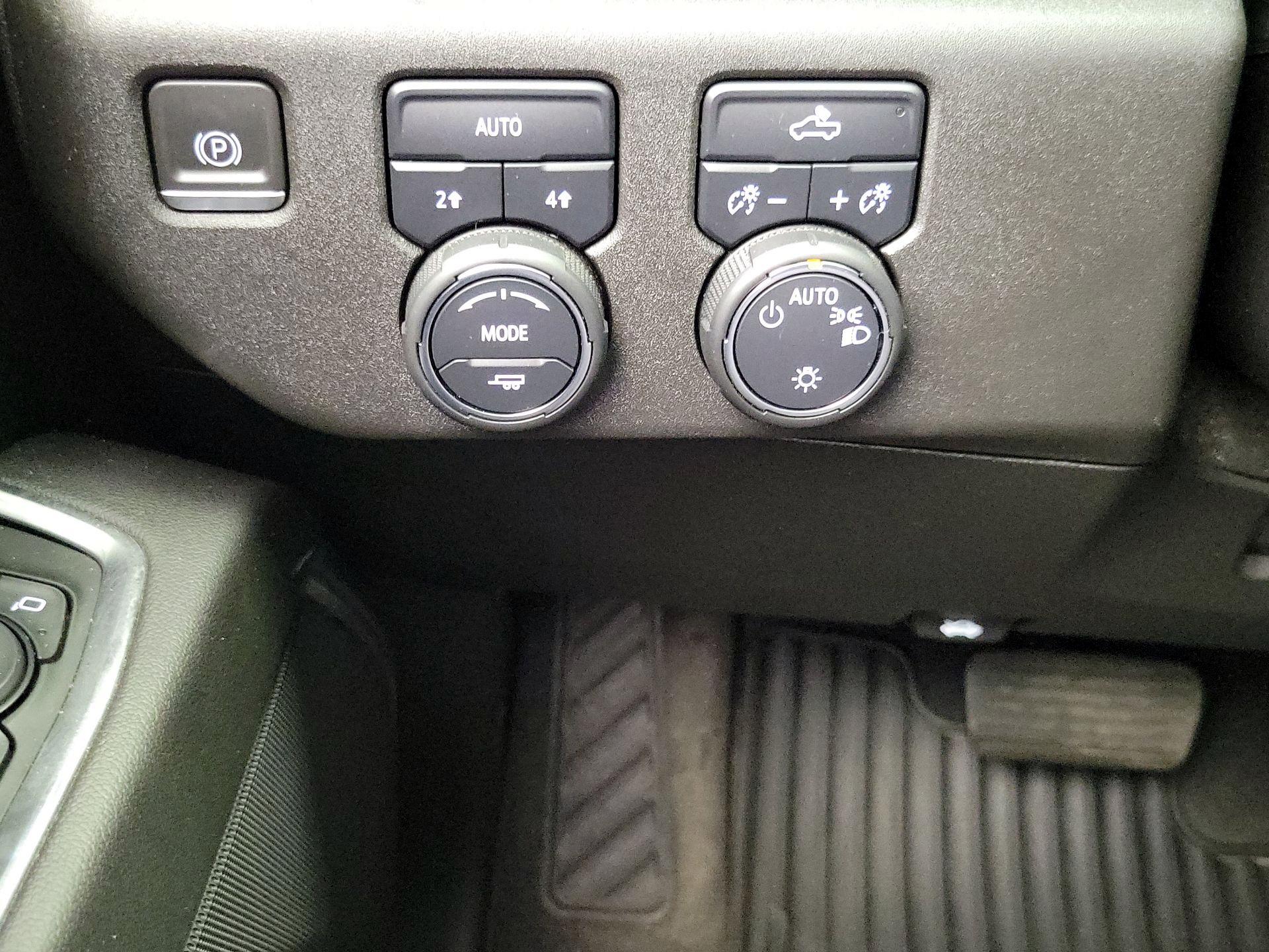 Thumbnail: 2023 Chevrolet Silverado 1500 - 13