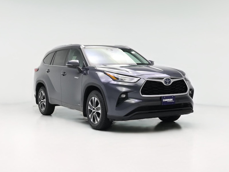 2020 Toyota Highlander XLE -
                  Omaha, NE