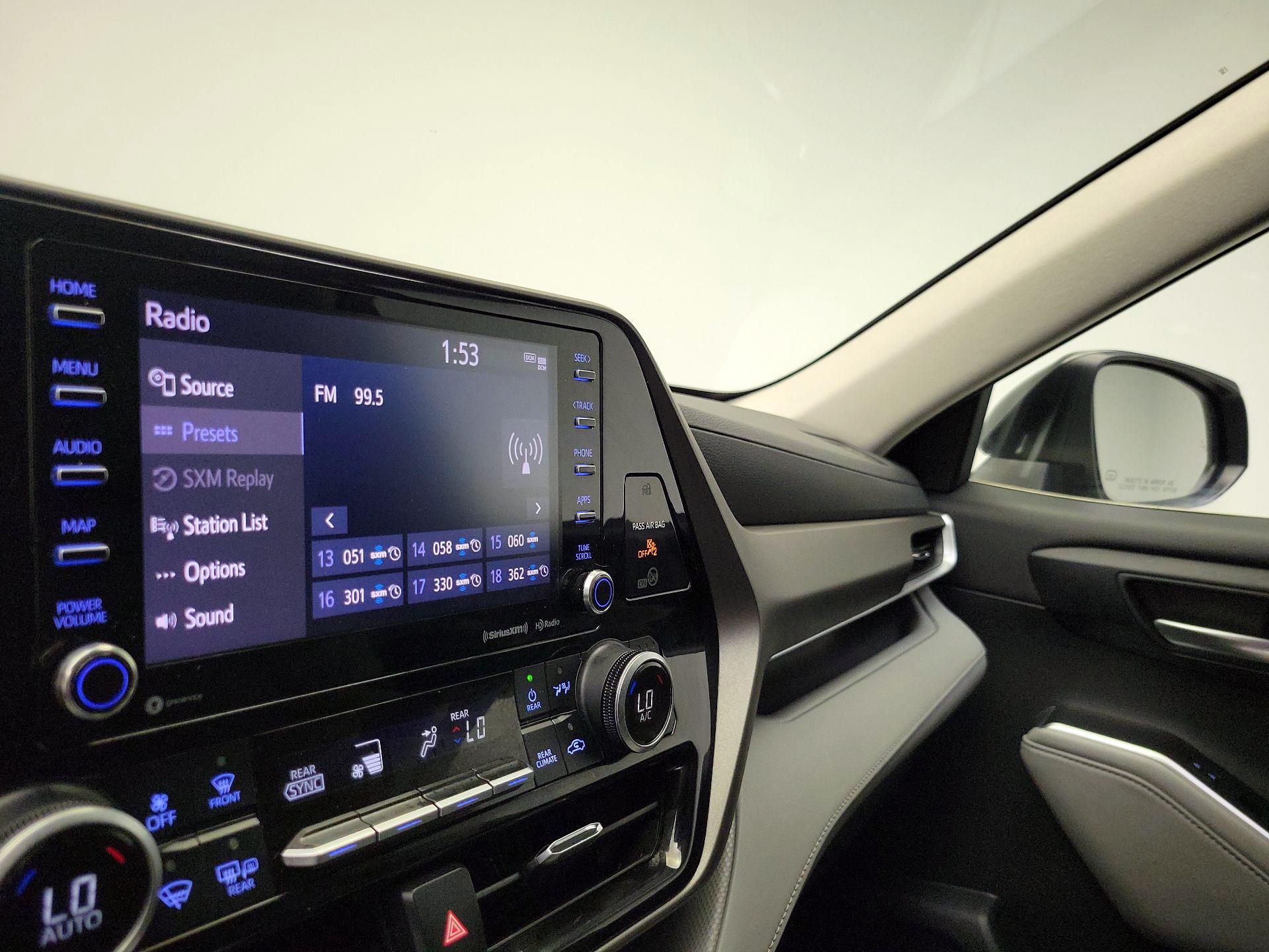 Thumbnail: 2020 Toyota Highlander - 15