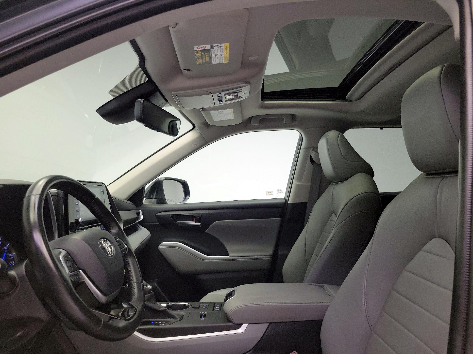 Thumbnail: 2020 Toyota Highlander - 19