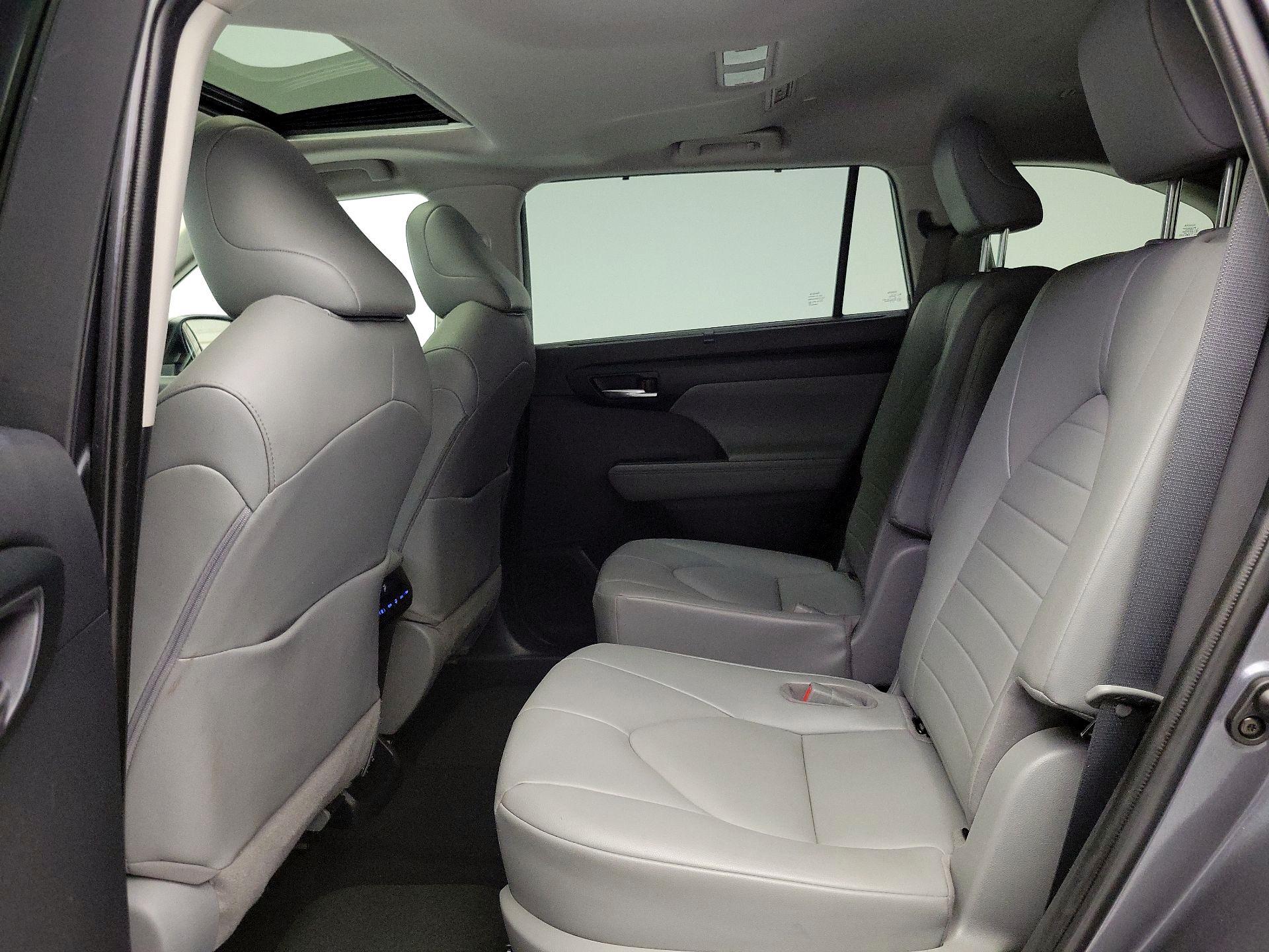 Thumbnail: 2020 Toyota Highlander - 20