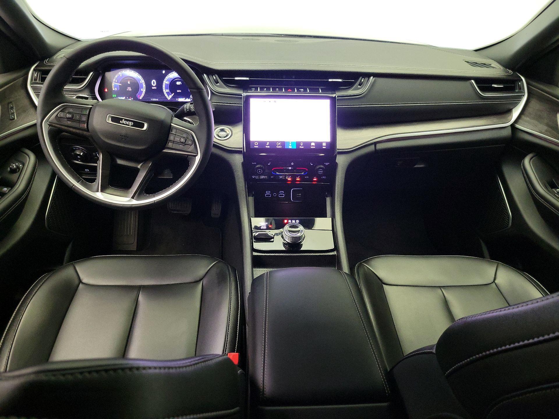 Thumbnail: 2024 Jeep Grand Cherokee - 9