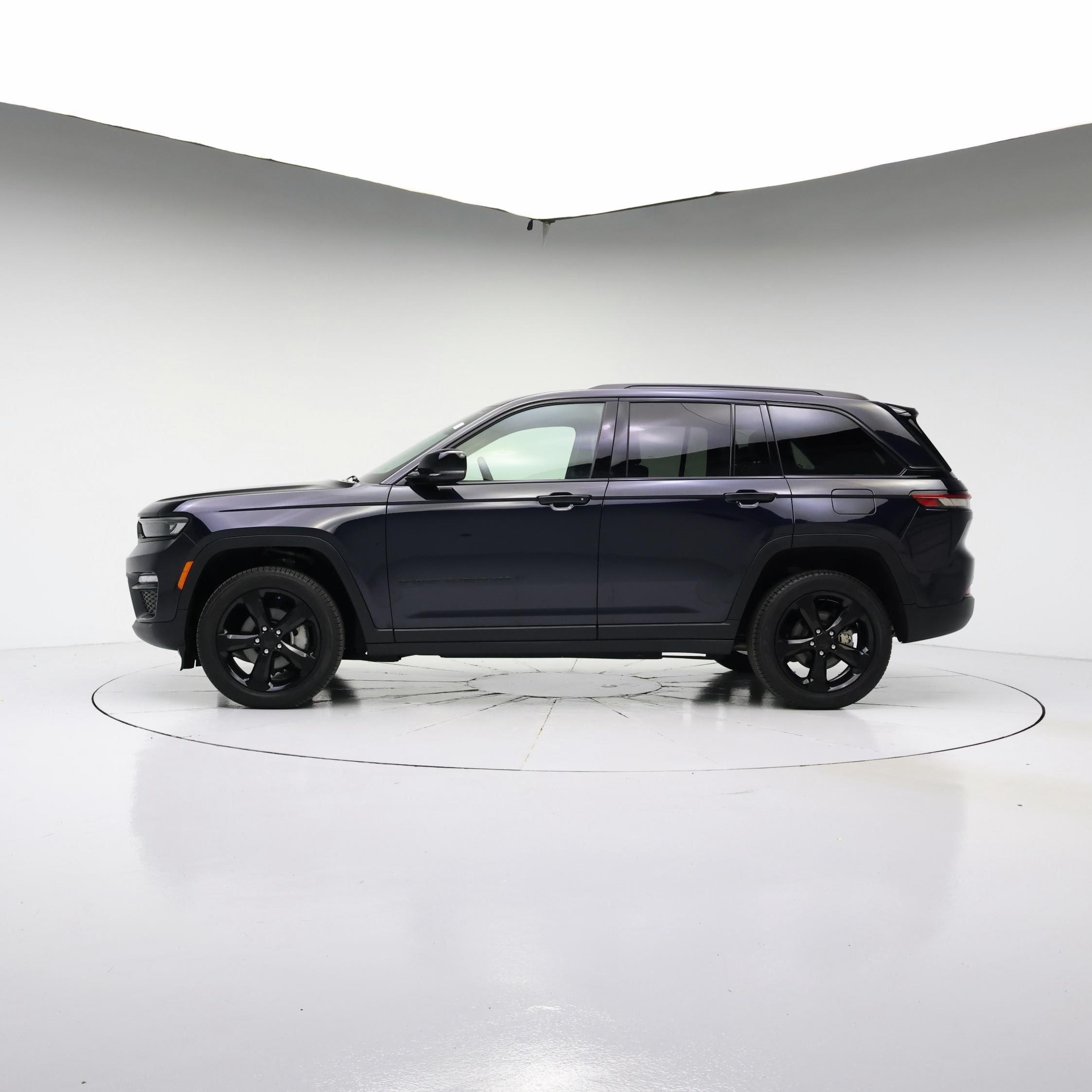 Thumbnail: 2024 Jeep Grand Cherokee - 3