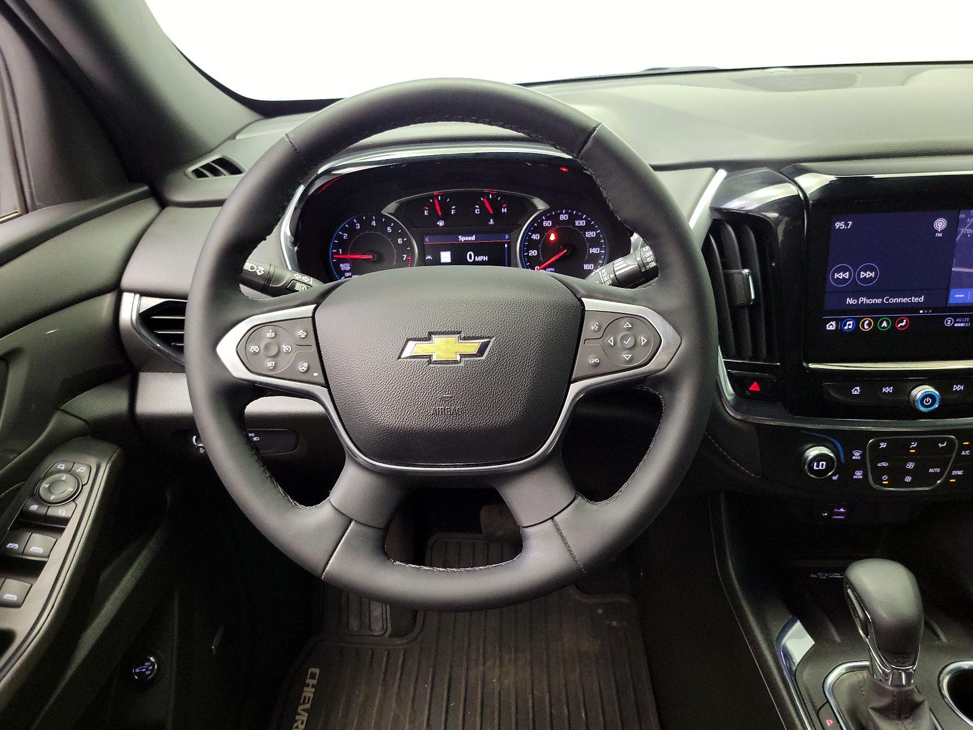 Thumbnail: 2023 Chevrolet Traverse - 10