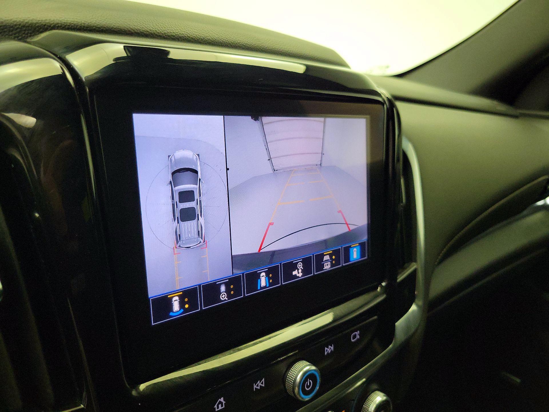 Thumbnail: 2023 Chevrolet Traverse - 15